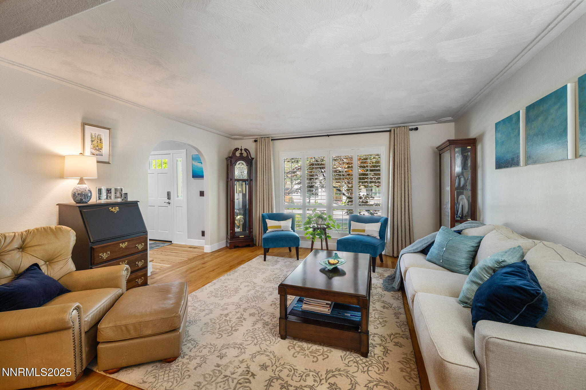 2353 Queen Anne Court