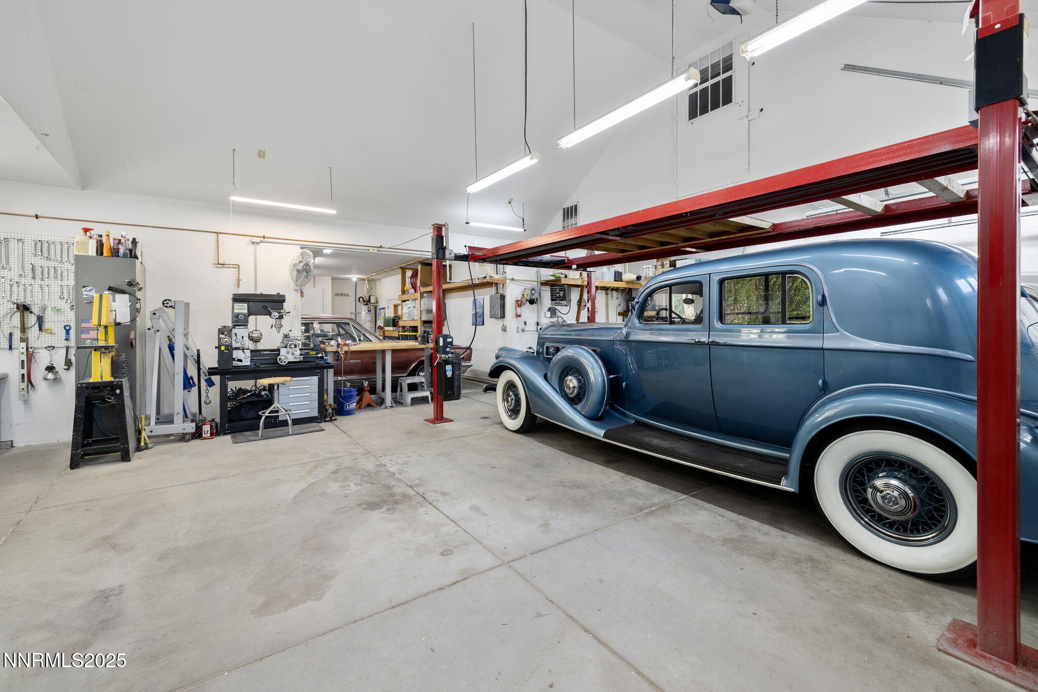 2353 Queen Anne Court