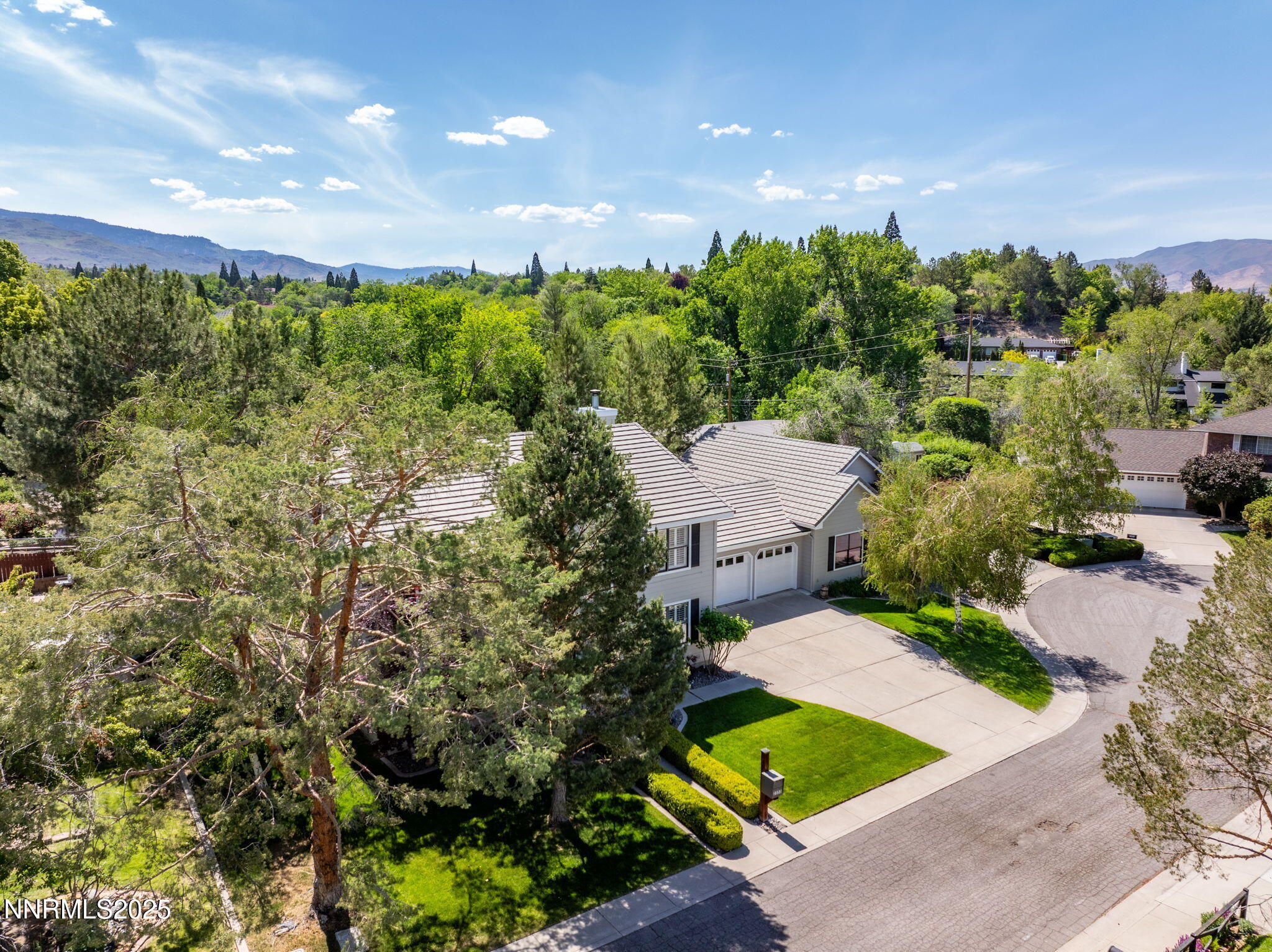 2353 Queen Anne Court