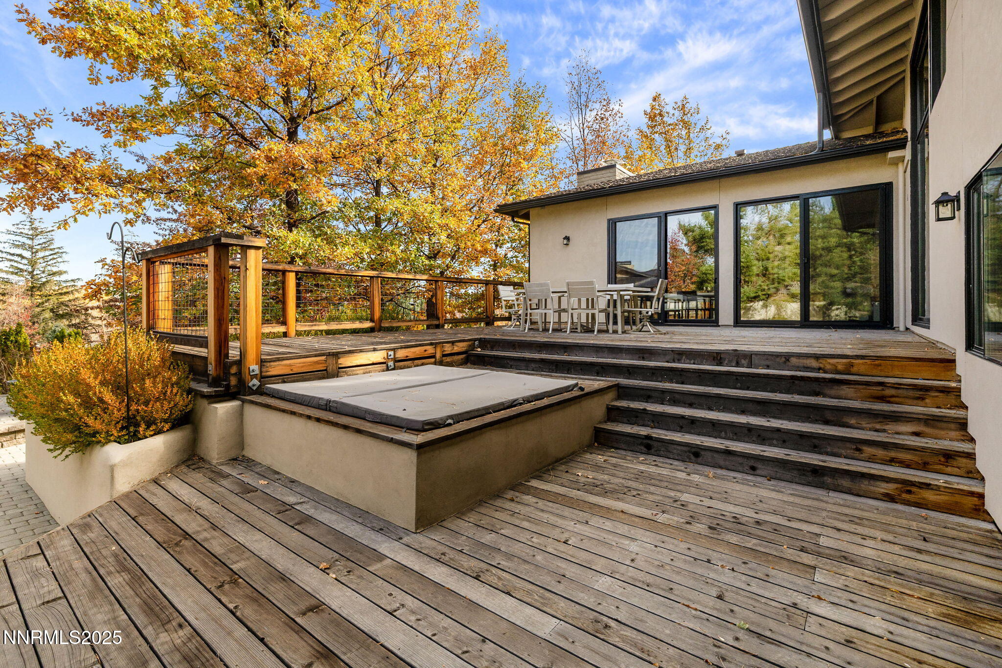 1825 Manzanita Circle