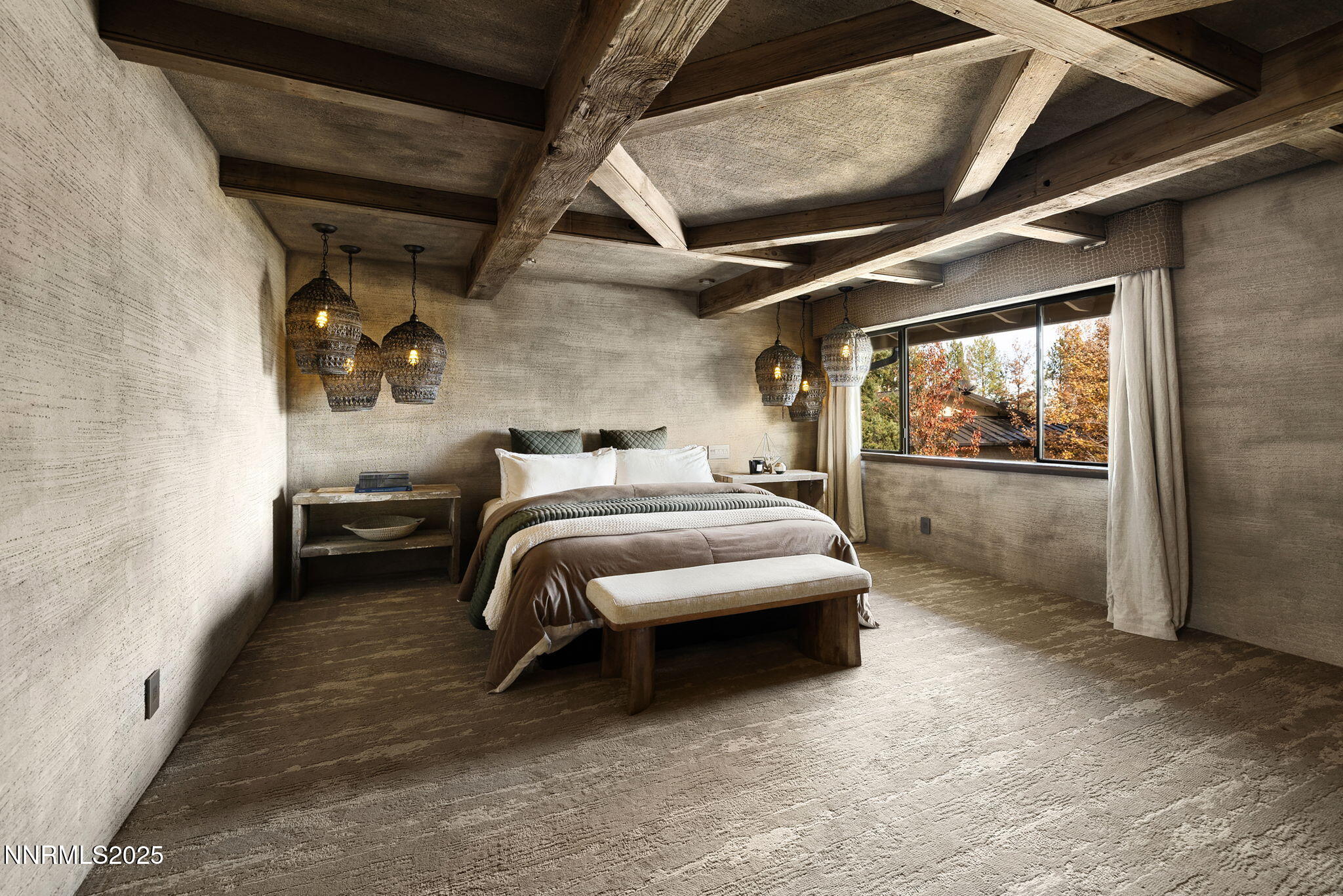 1825 Manzanita Circle