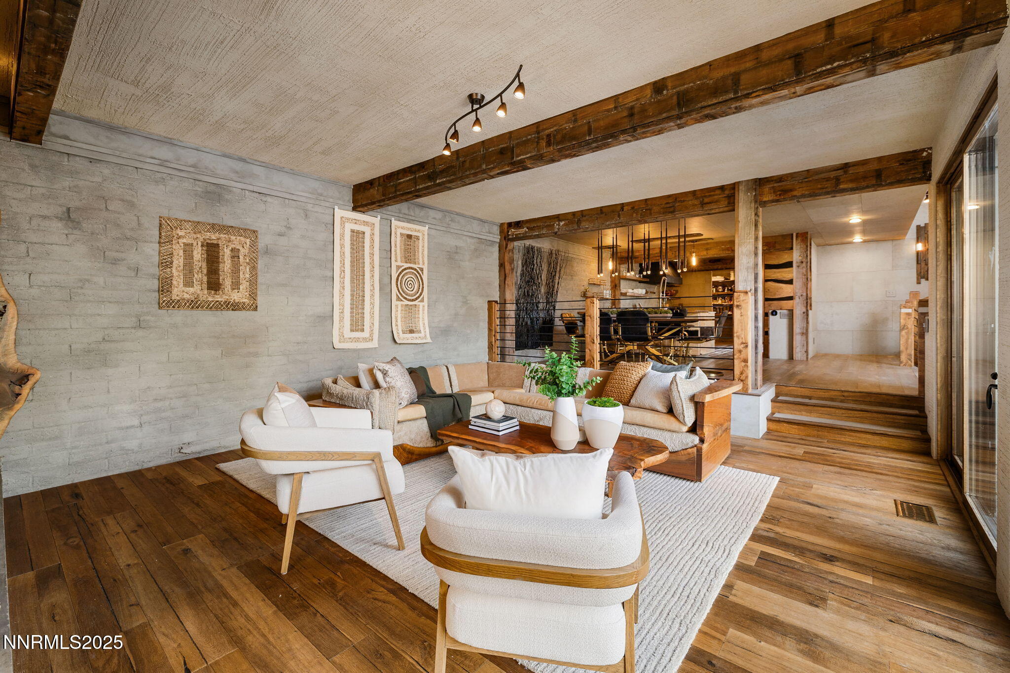 1825 Manzanita Circle