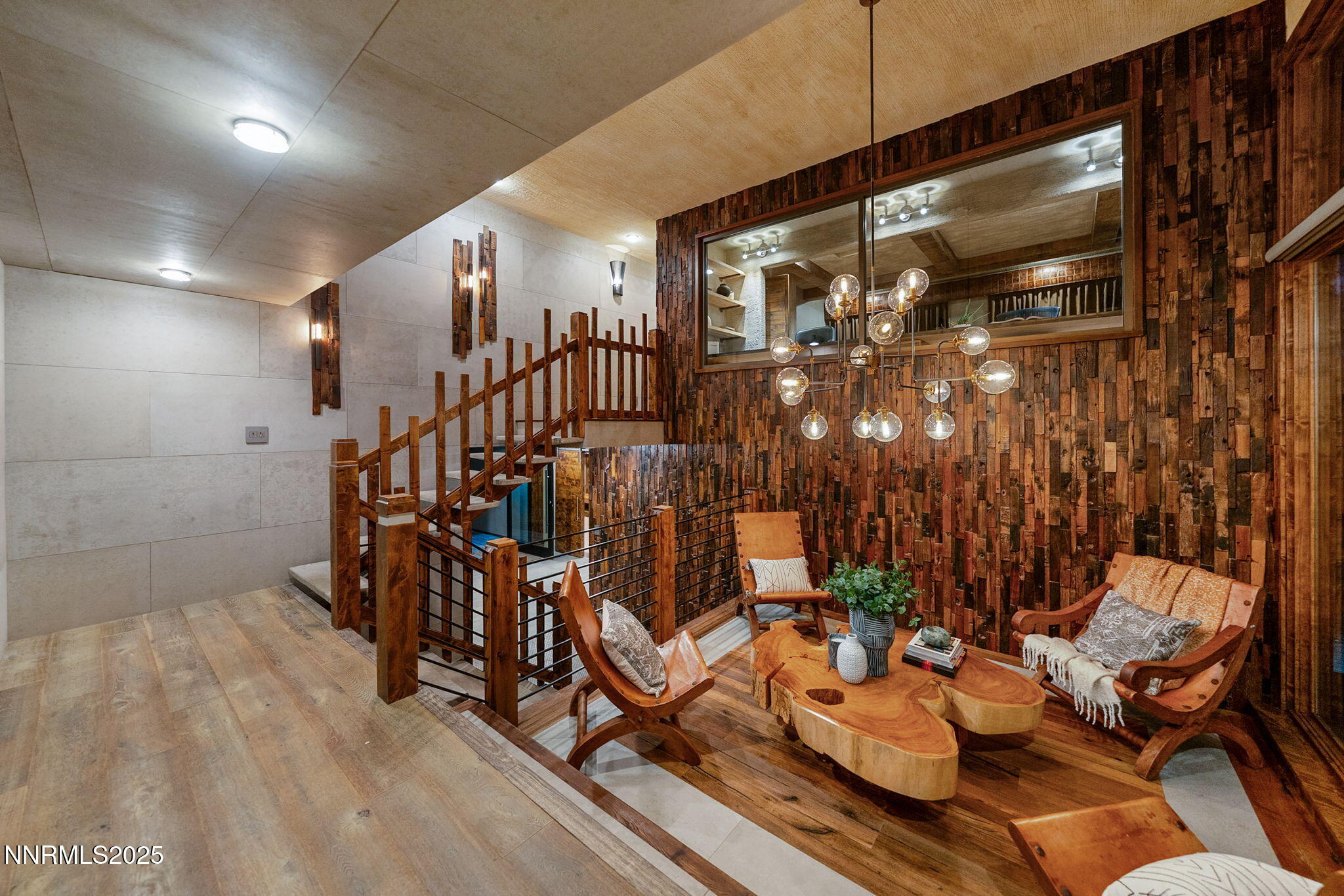 1825 Manzanita Circle