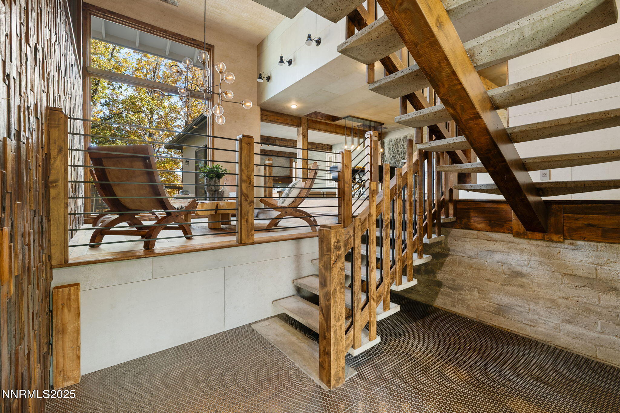 1825 Manzanita Circle