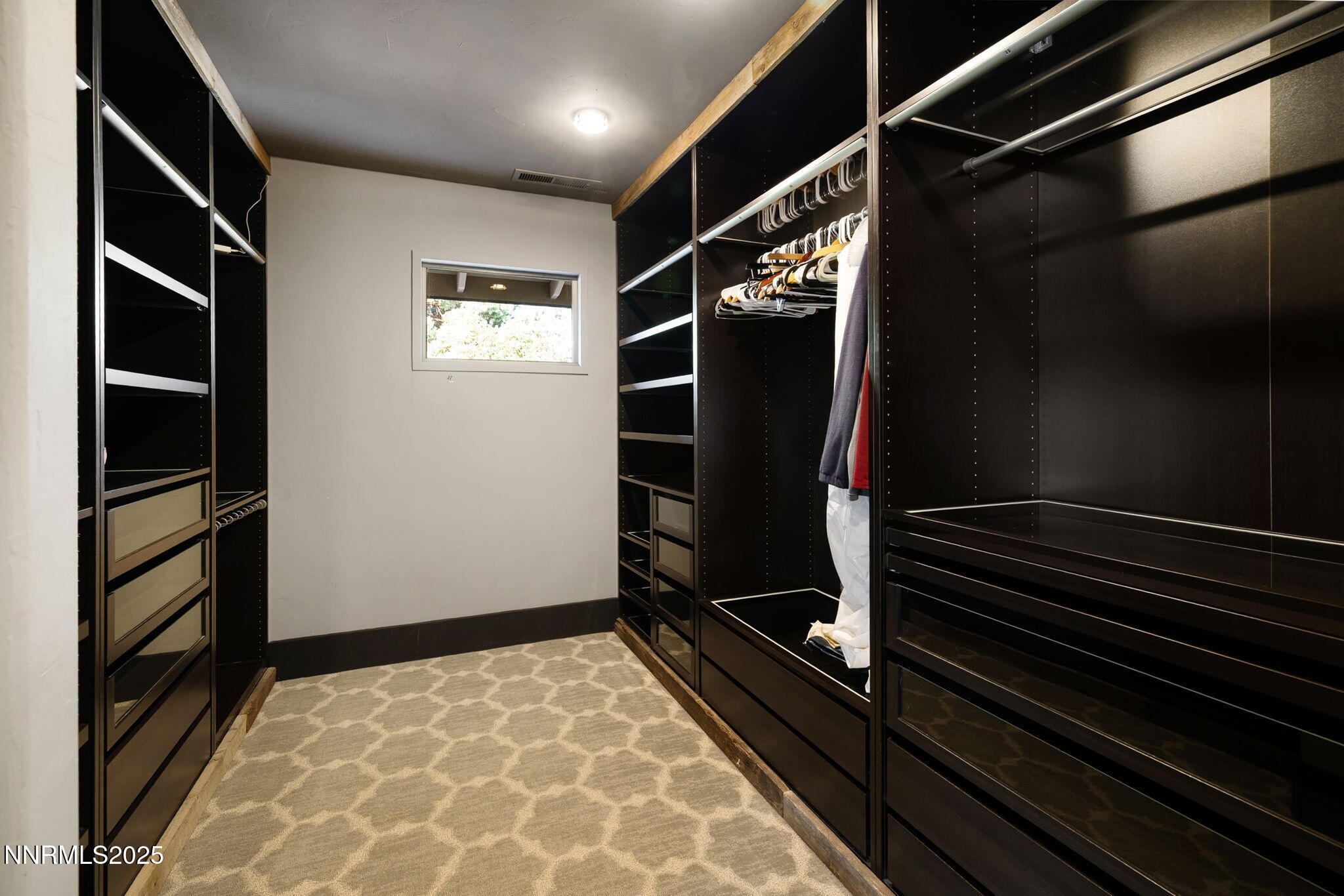 1825 Manzanita Circle