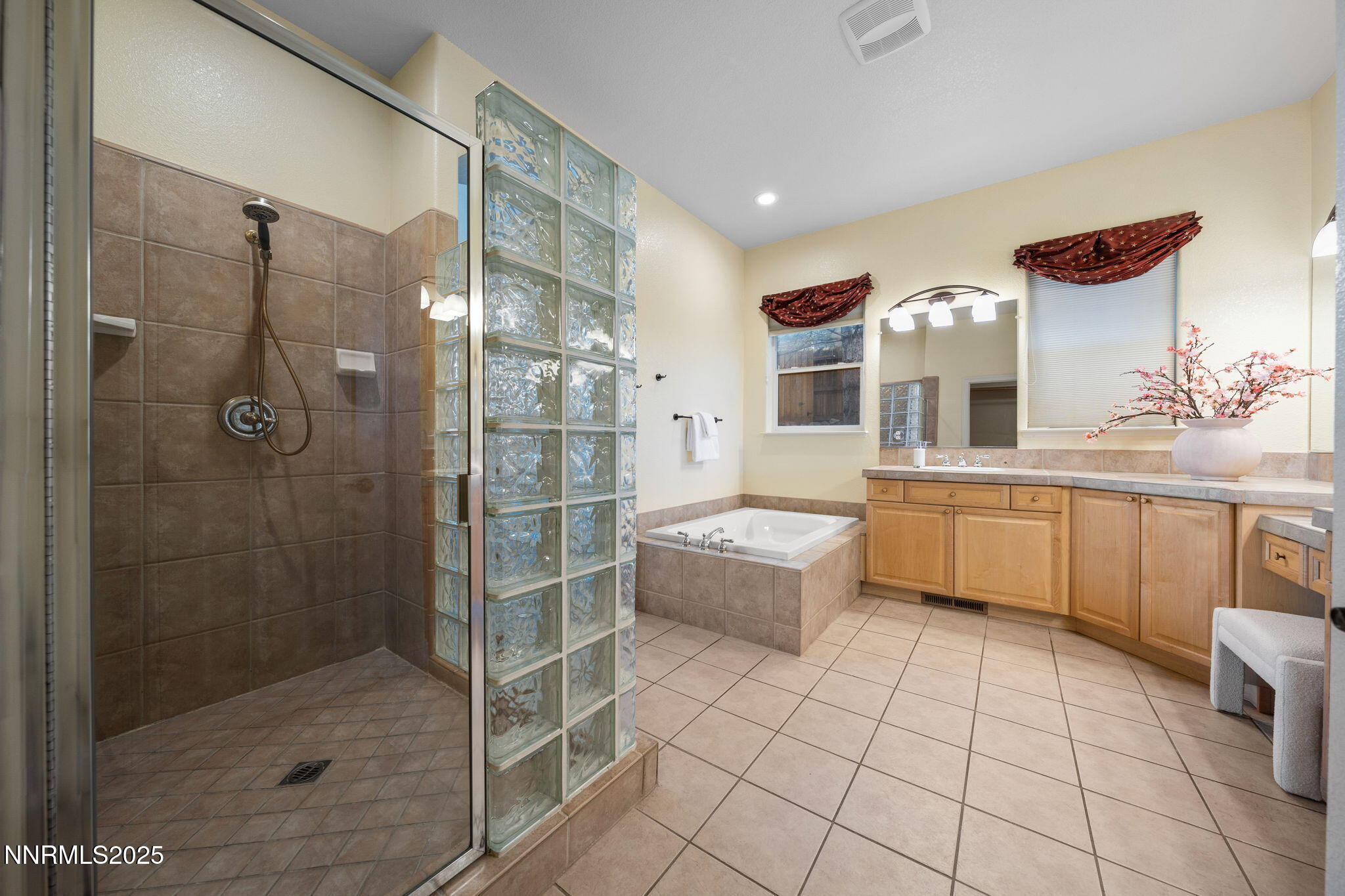 2573 Rampart Terrace