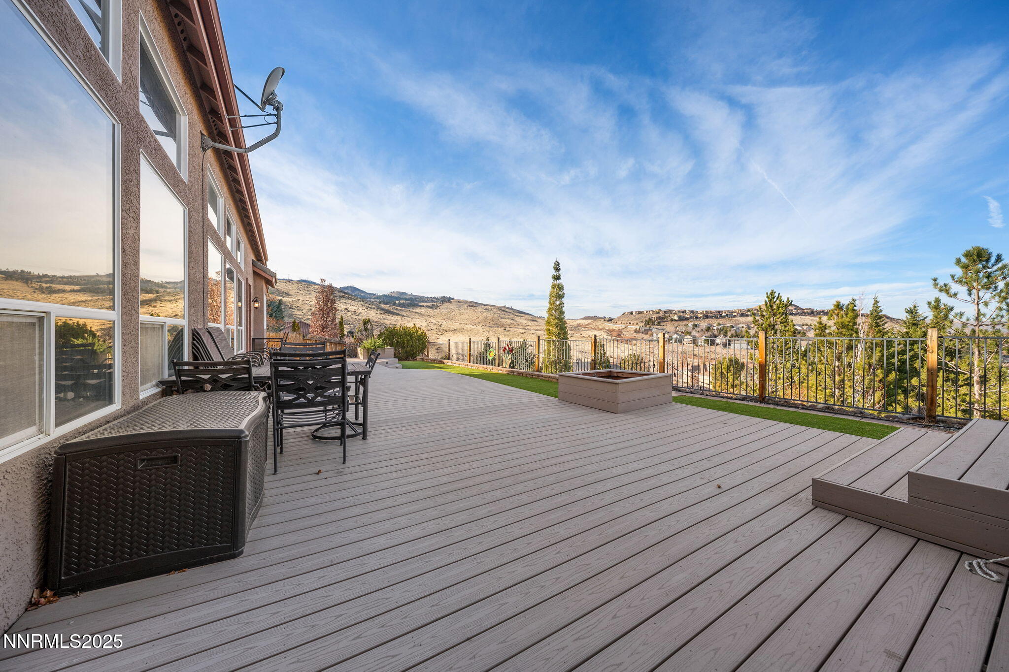 2573 Rampart Terrace