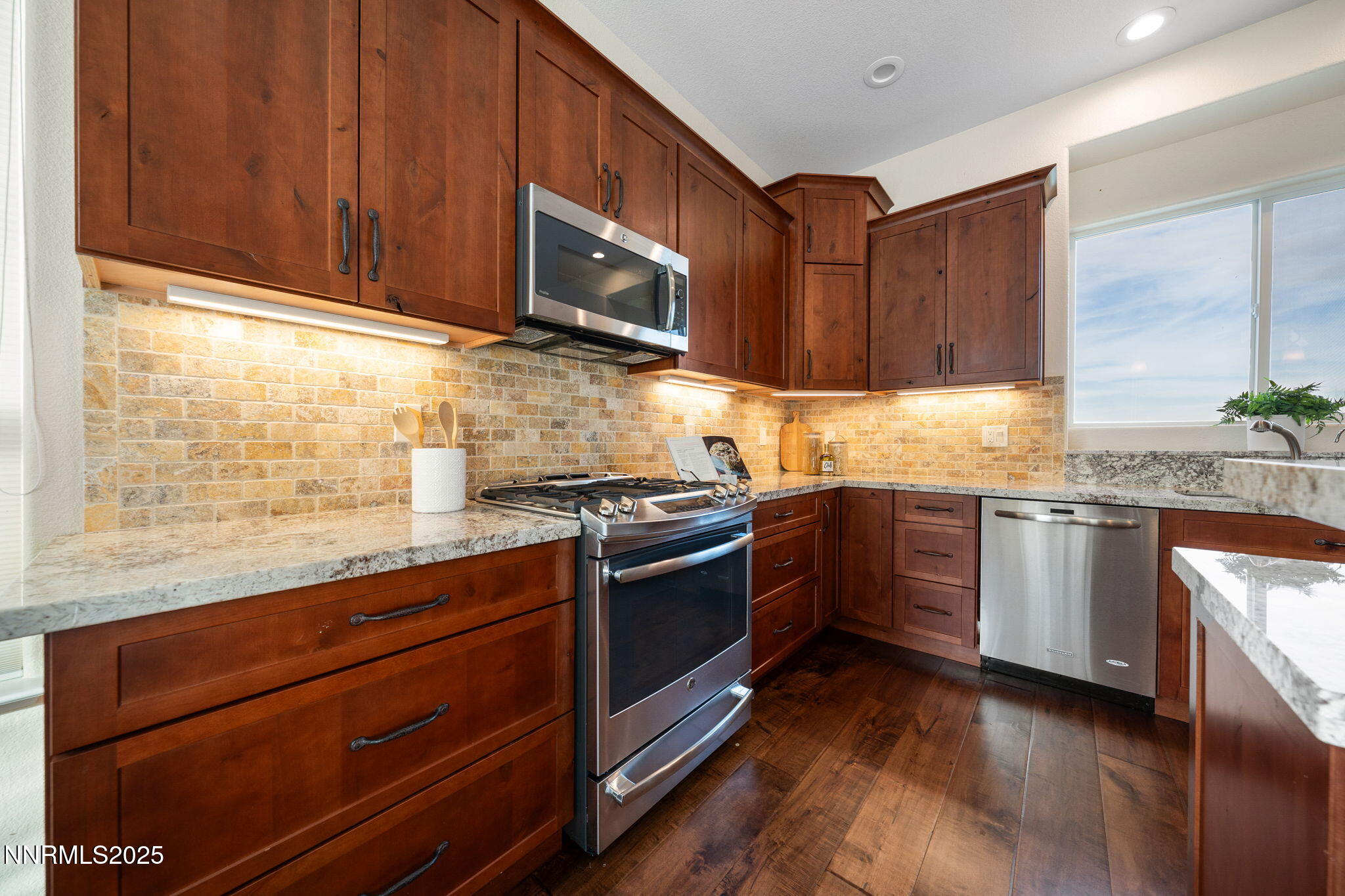 2573 Rampart Terrace