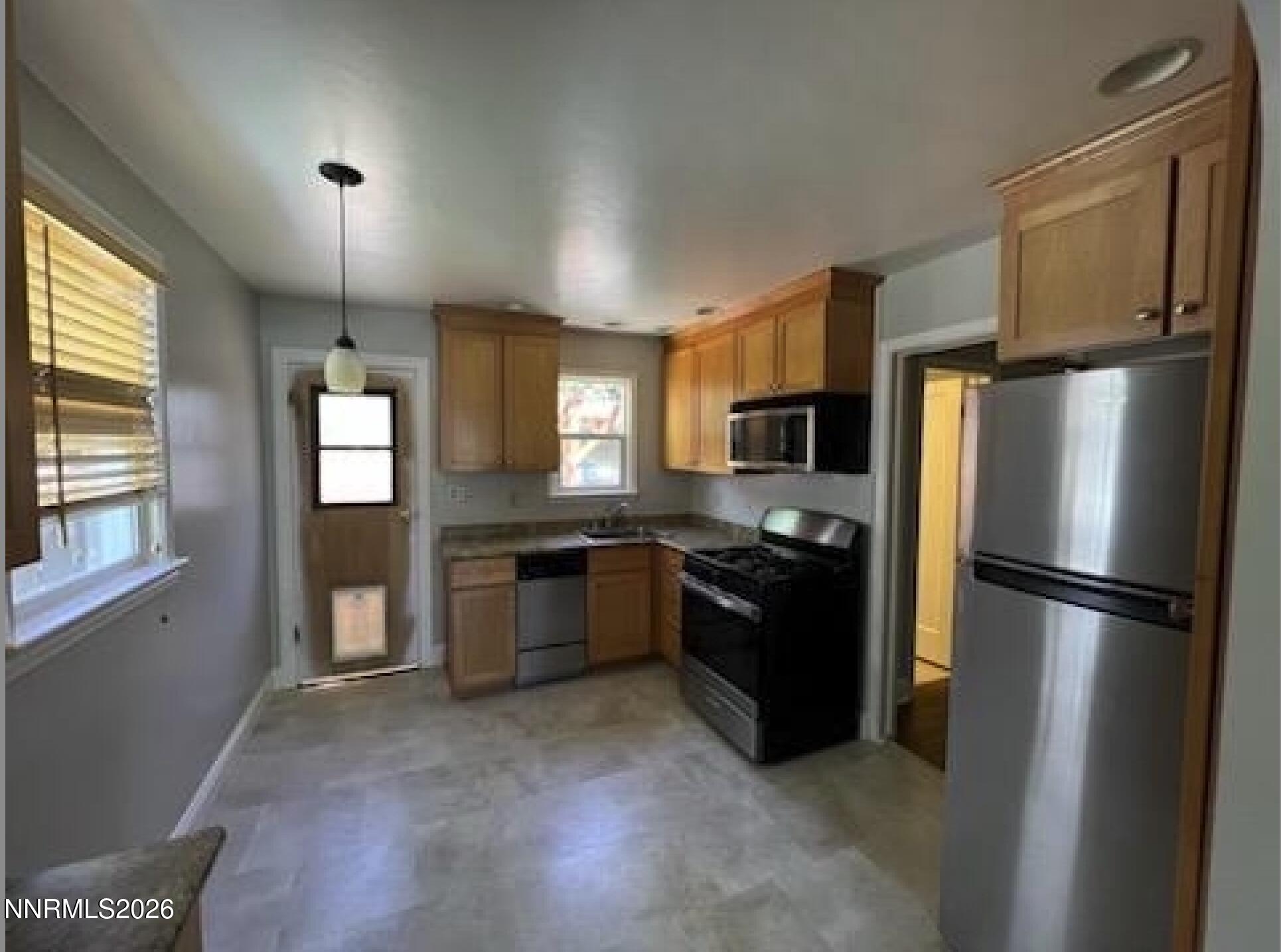 1350 Ridgeway Court