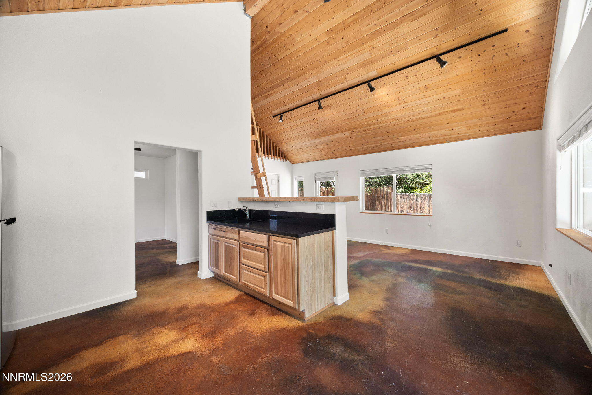 1350 Ridgeway Court