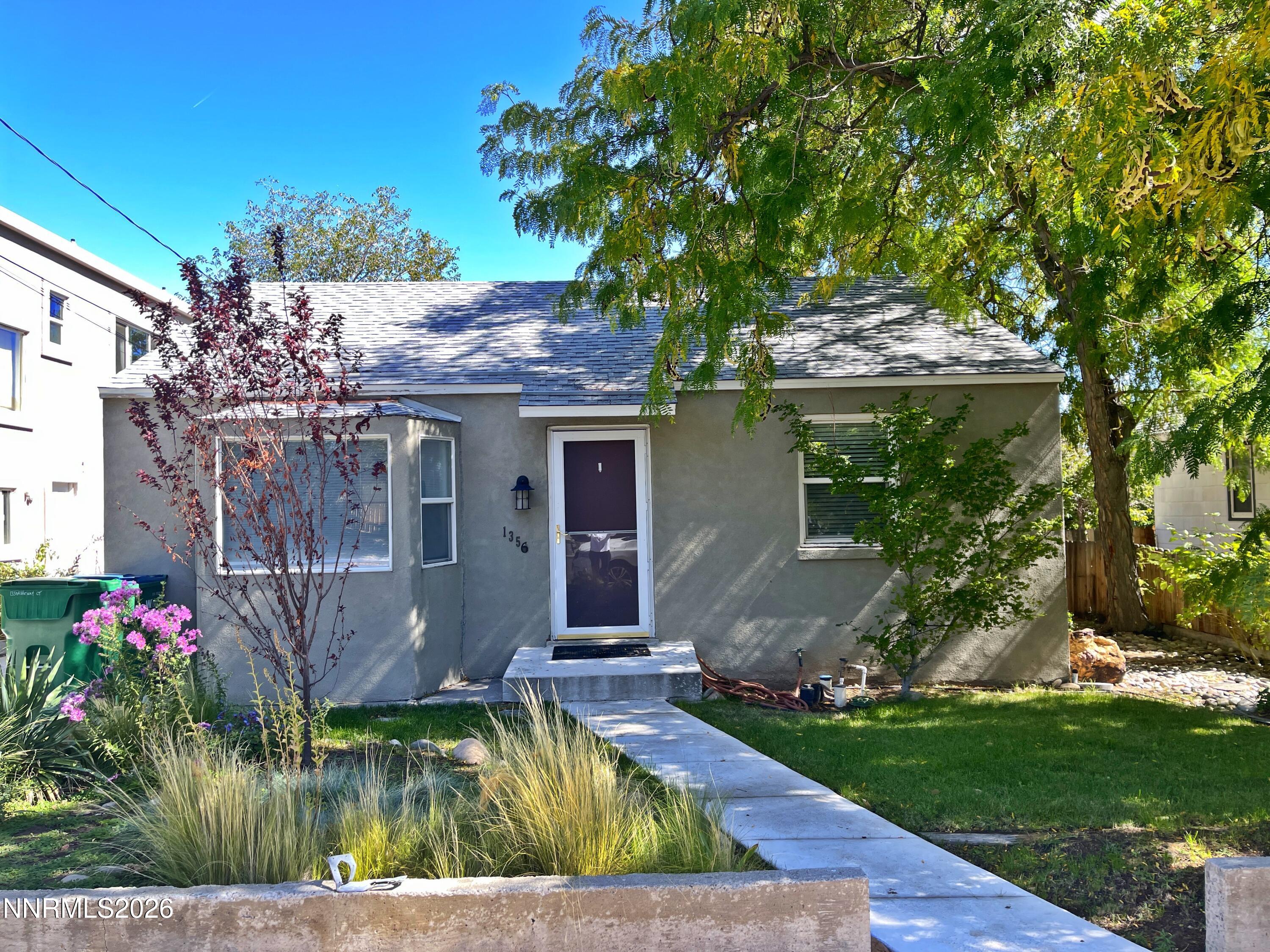 1350 Ridgeway Court