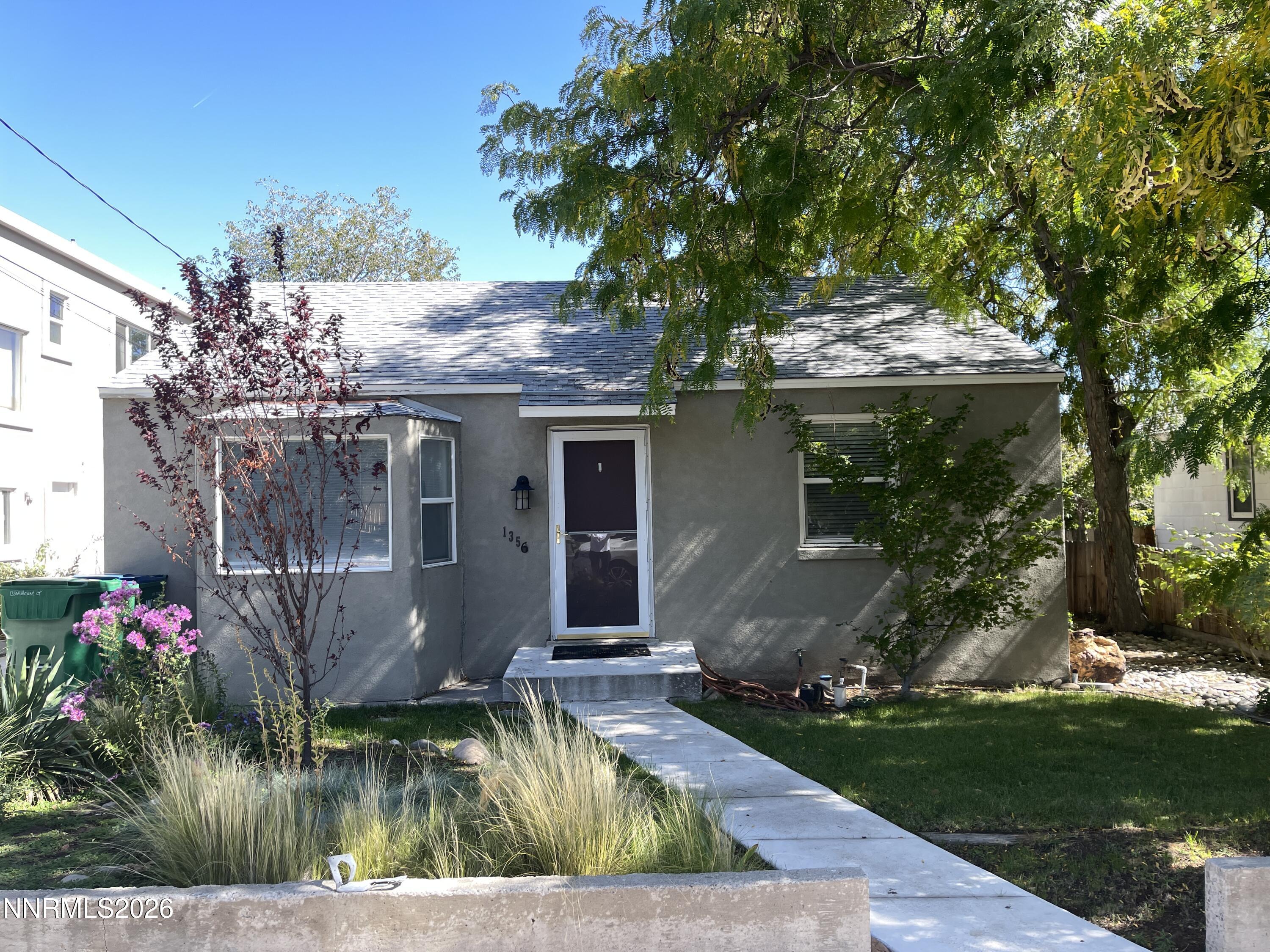 1350 Ridgeway Court