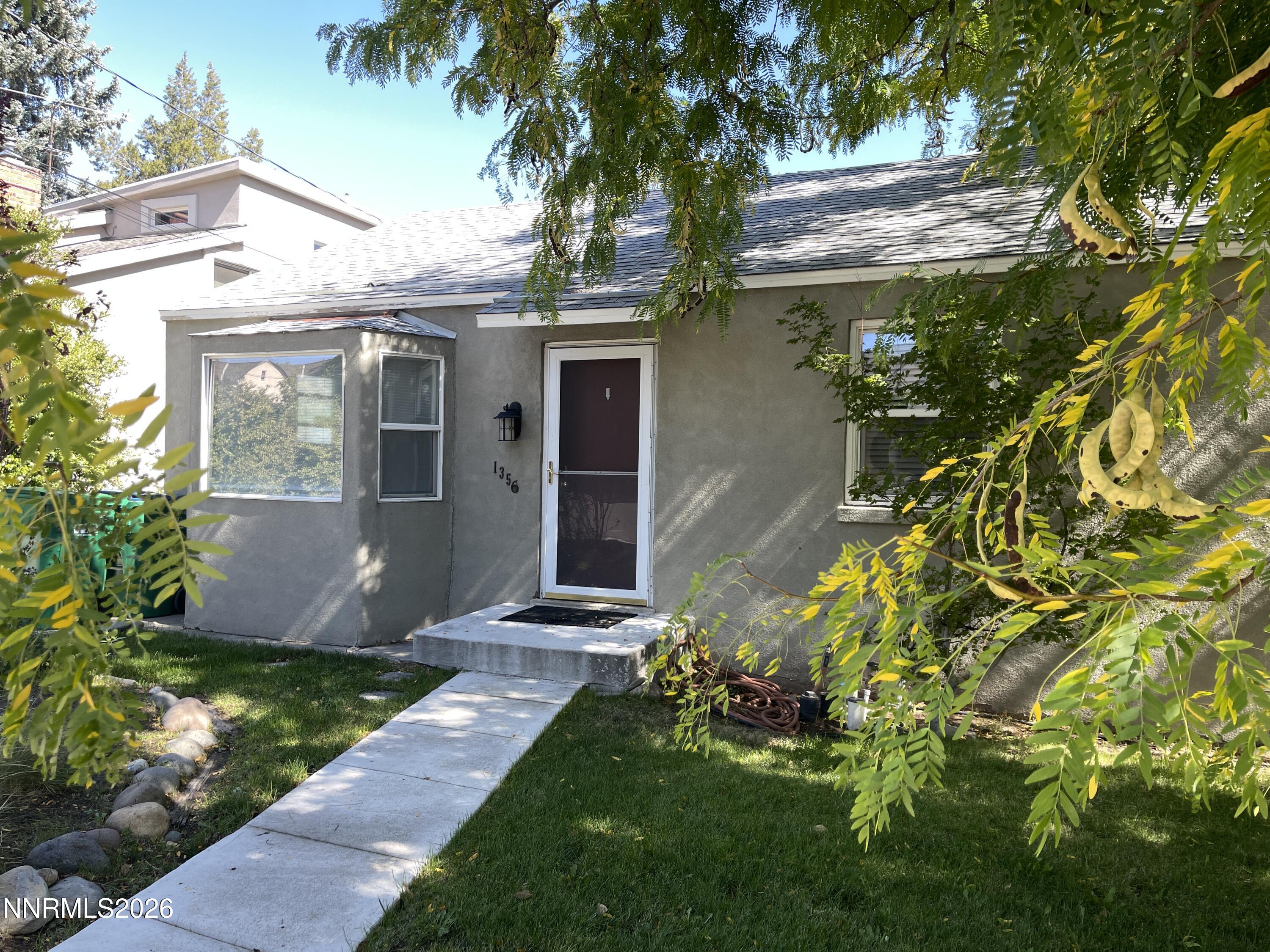 1350 Ridgeway Court