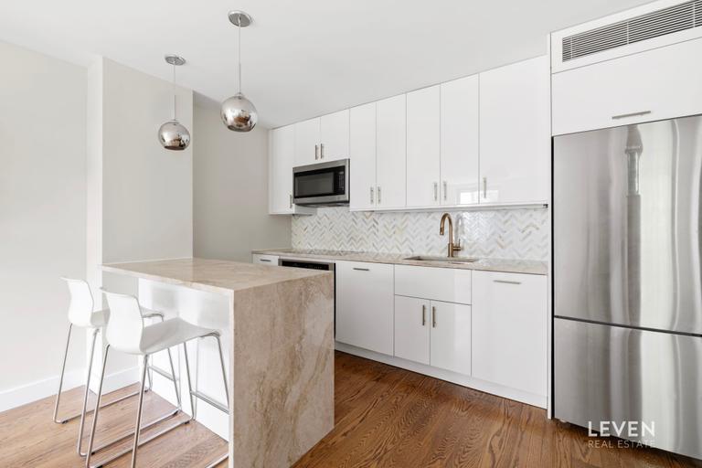 152 Bank Street 4B