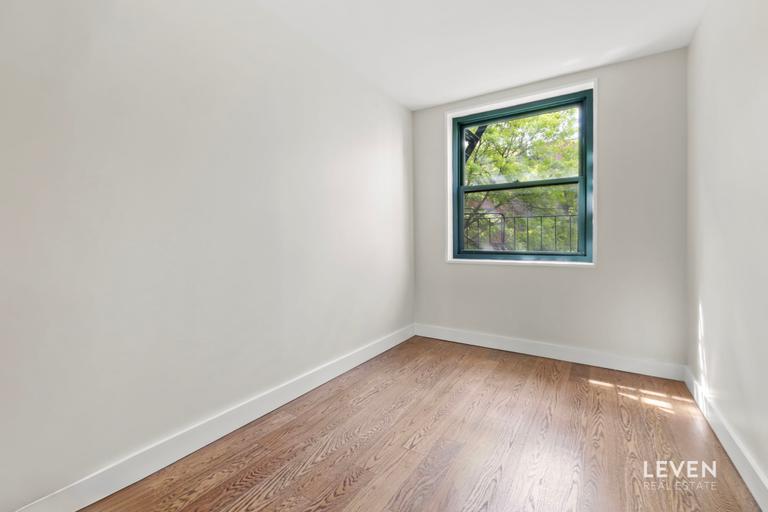 152 Bank Street 4B