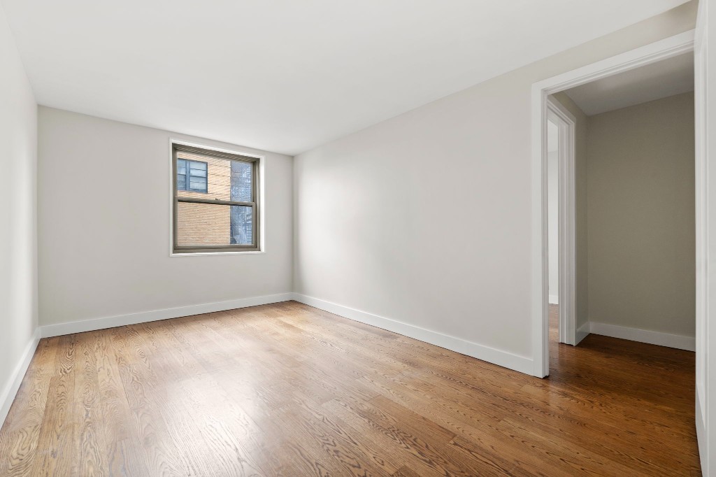 152 Bank Street 4B