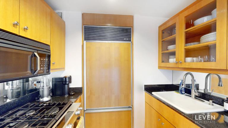 160 W 66th Street 37F