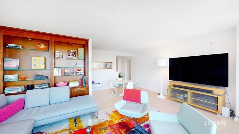 160 W 66th Street 37F