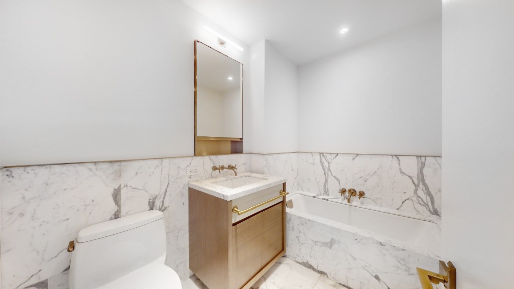 305 E 51st Street RU5A