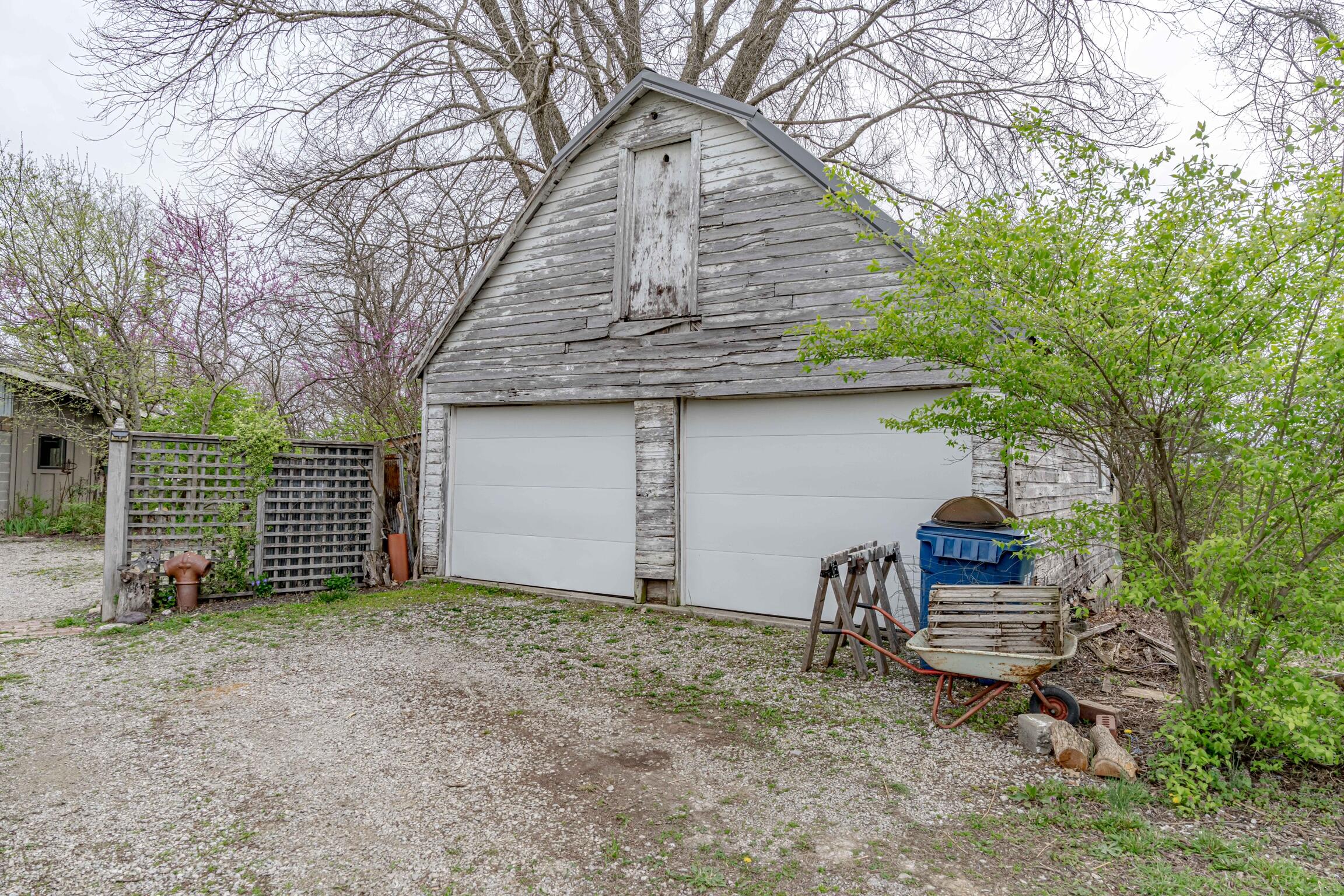 2474 Bridgeport Benson Road