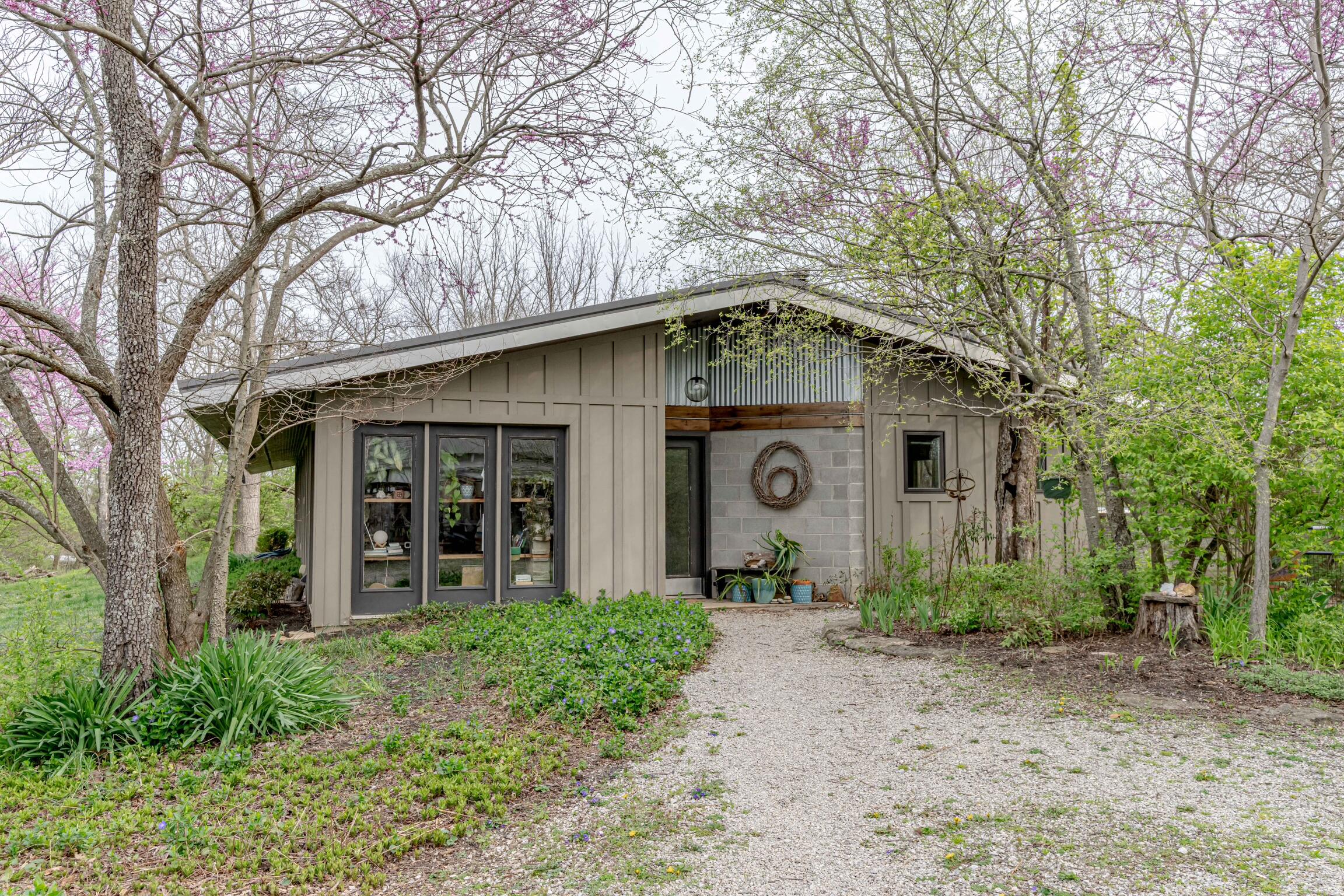 2474 Bridgeport Benson Road