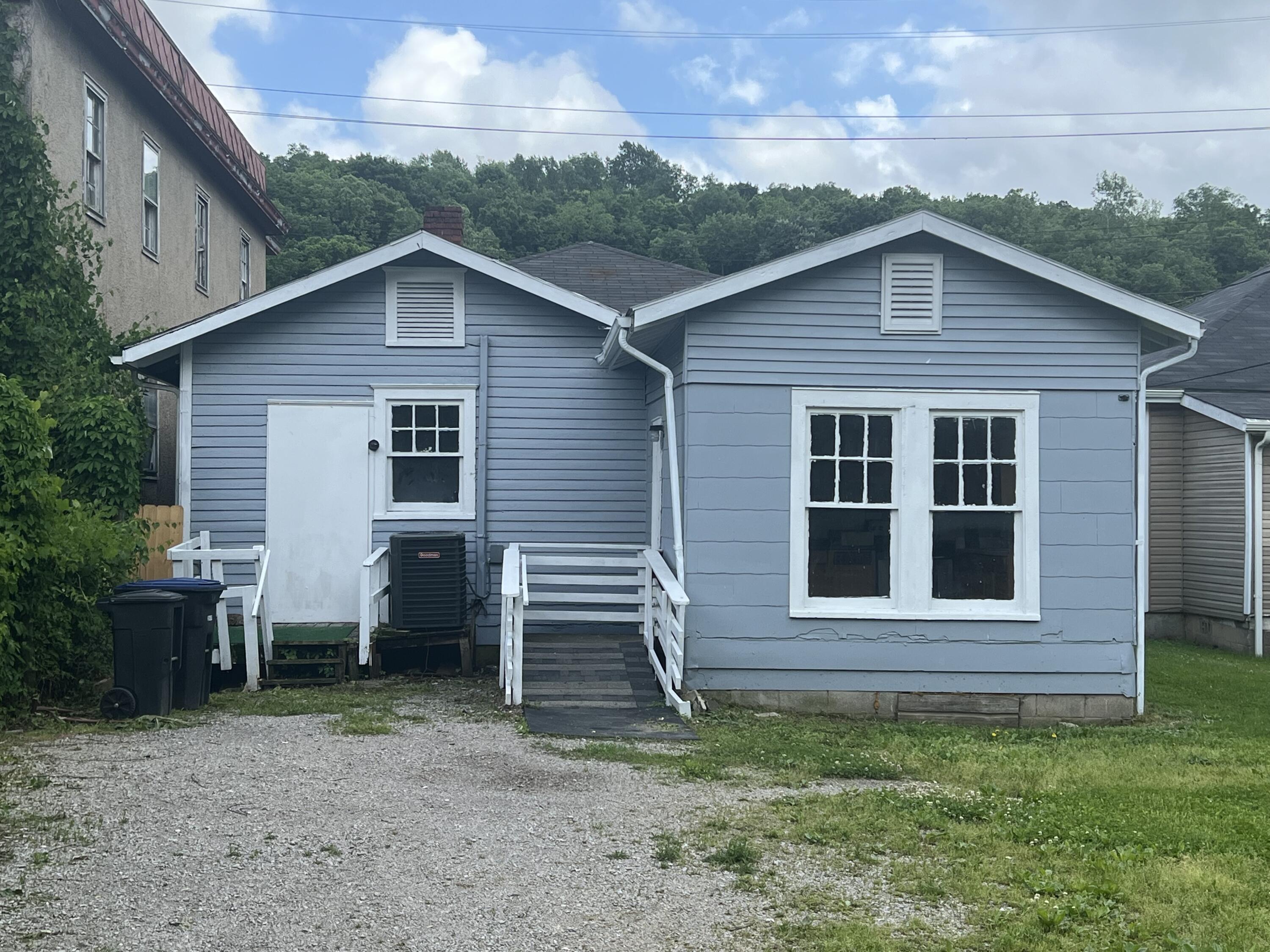 412 Holmes Street