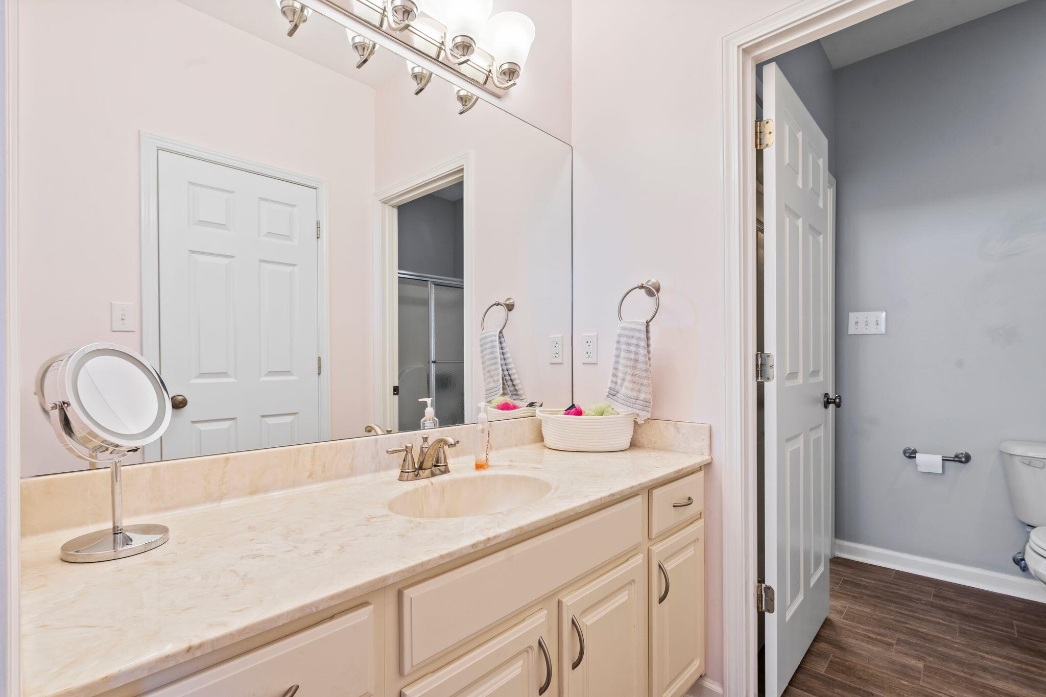 221 Creekwood Way