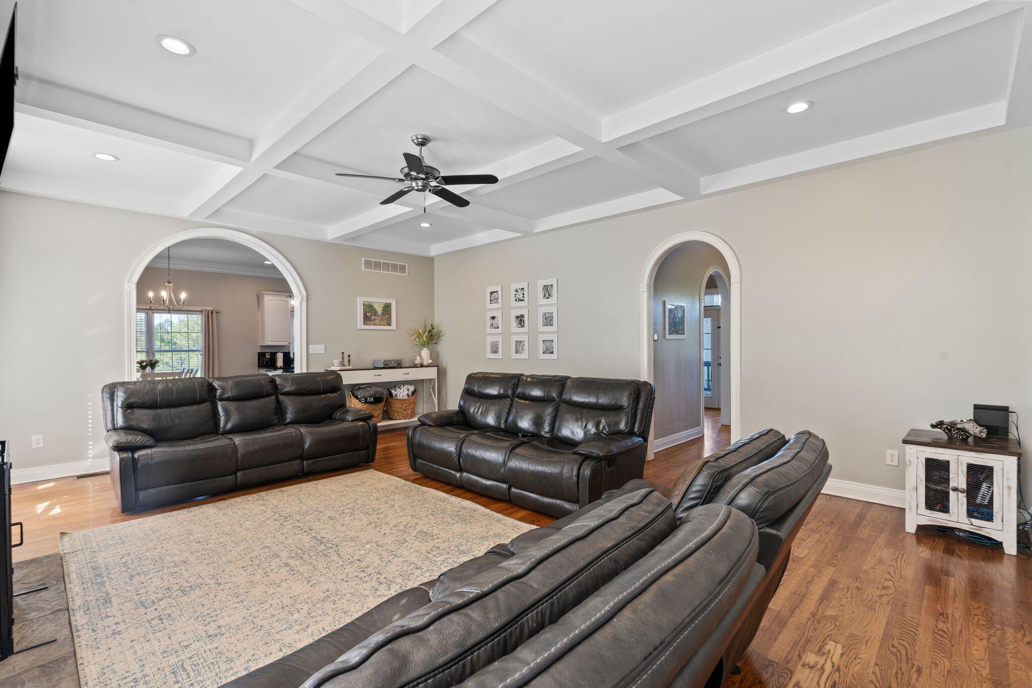221 Creekwood Way