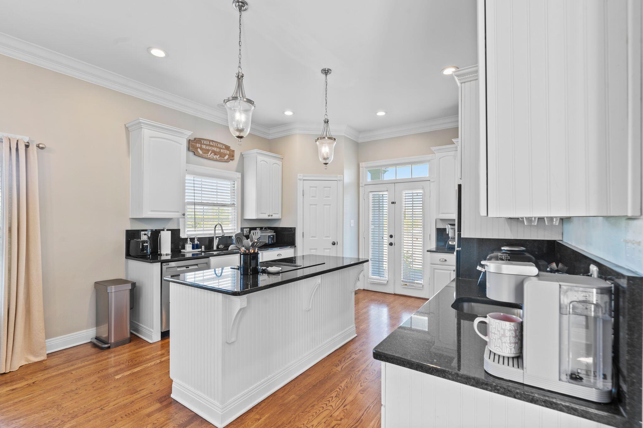 221 Creekwood Way