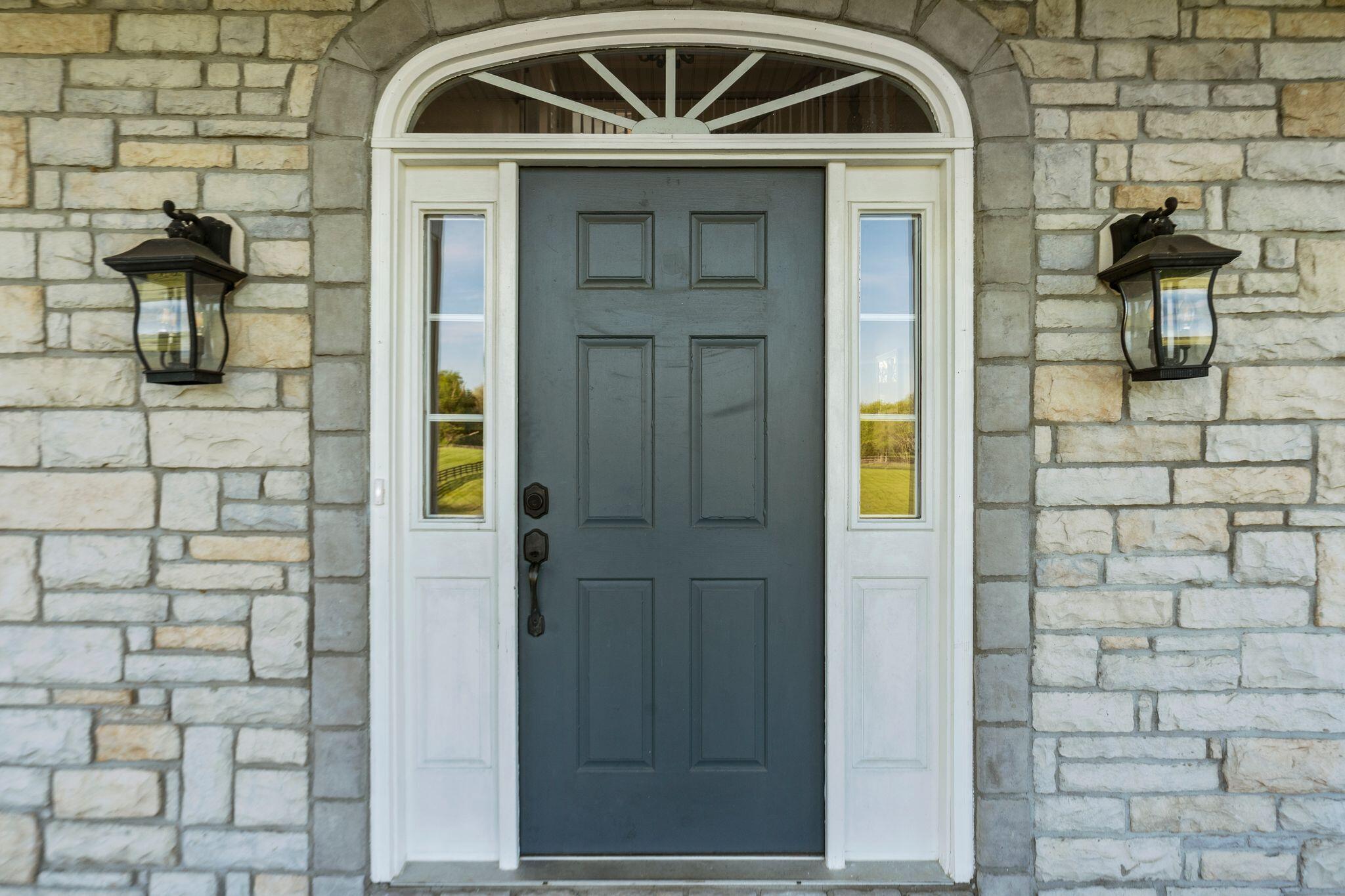 221 Creekwood Way