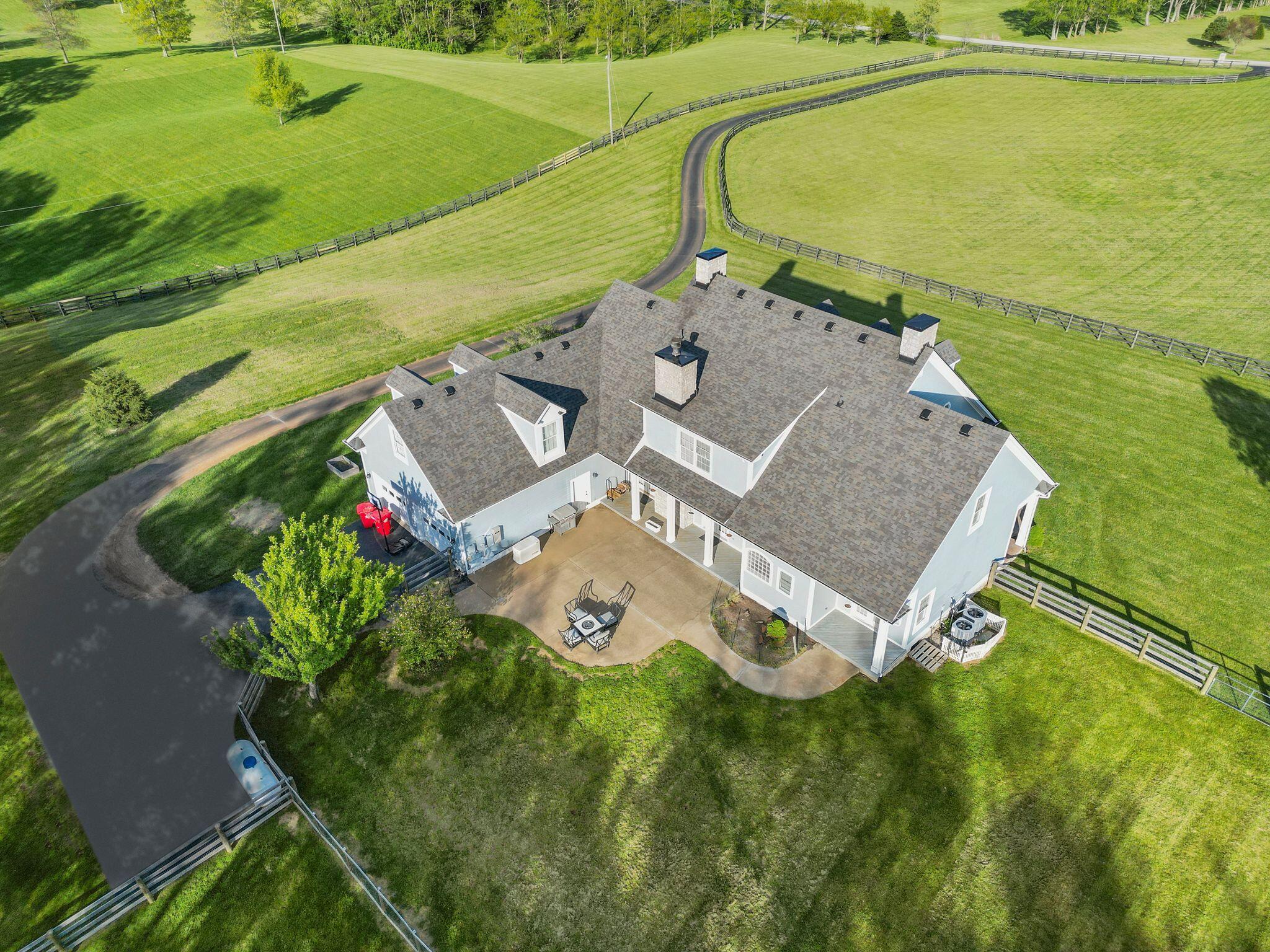 221 Creekwood Way