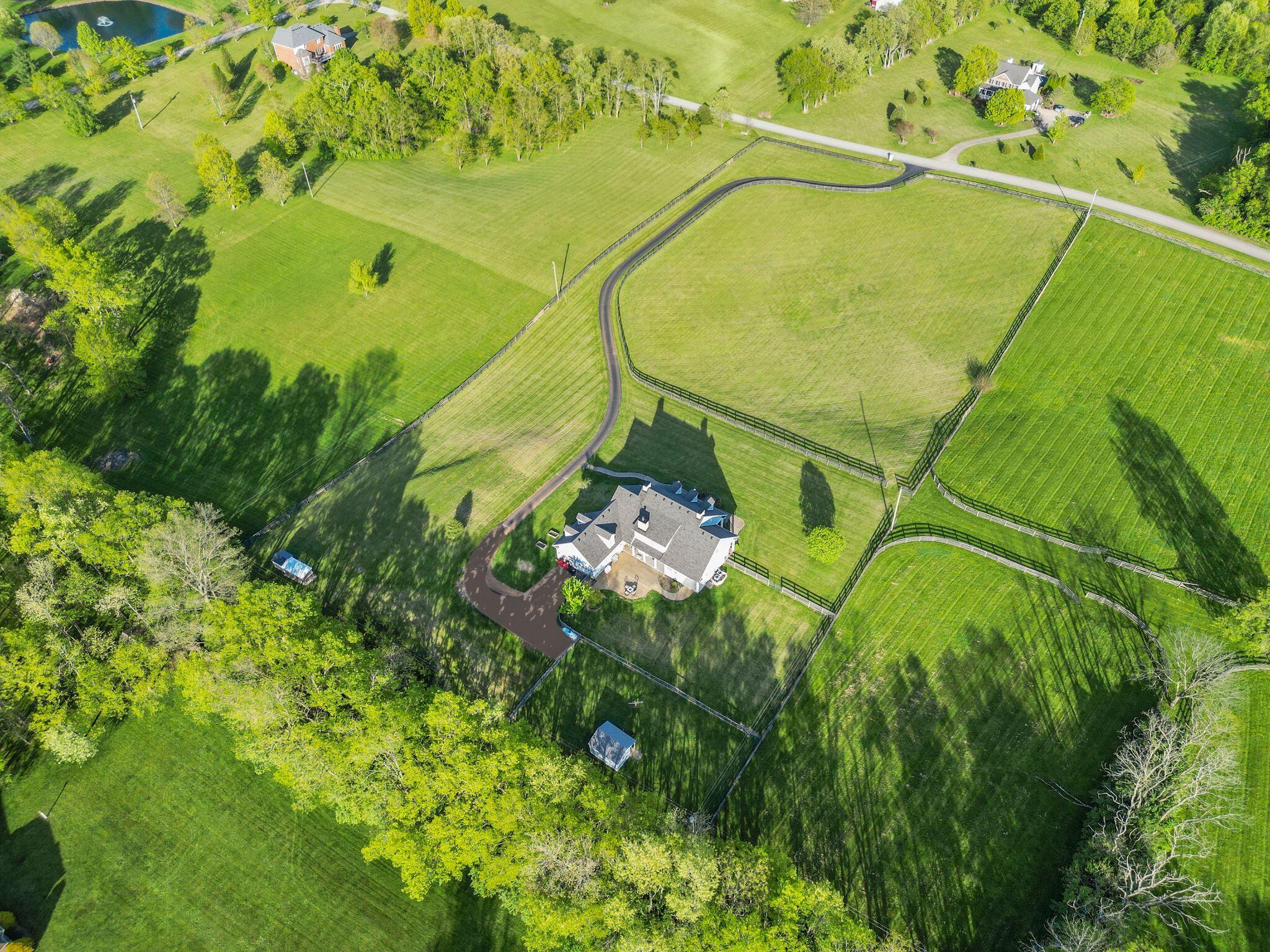 221 Creekwood Way