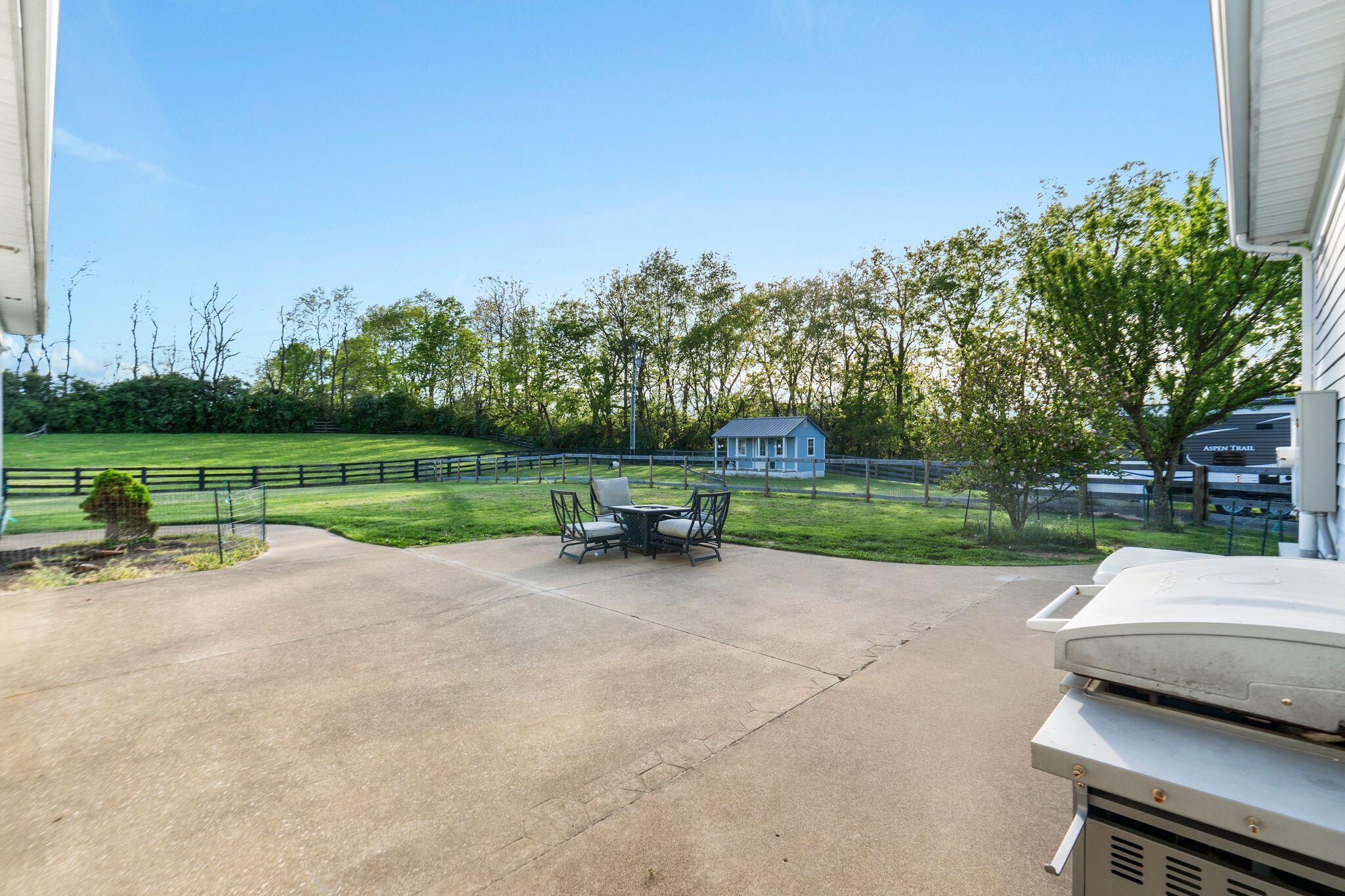 221 Creekwood Way