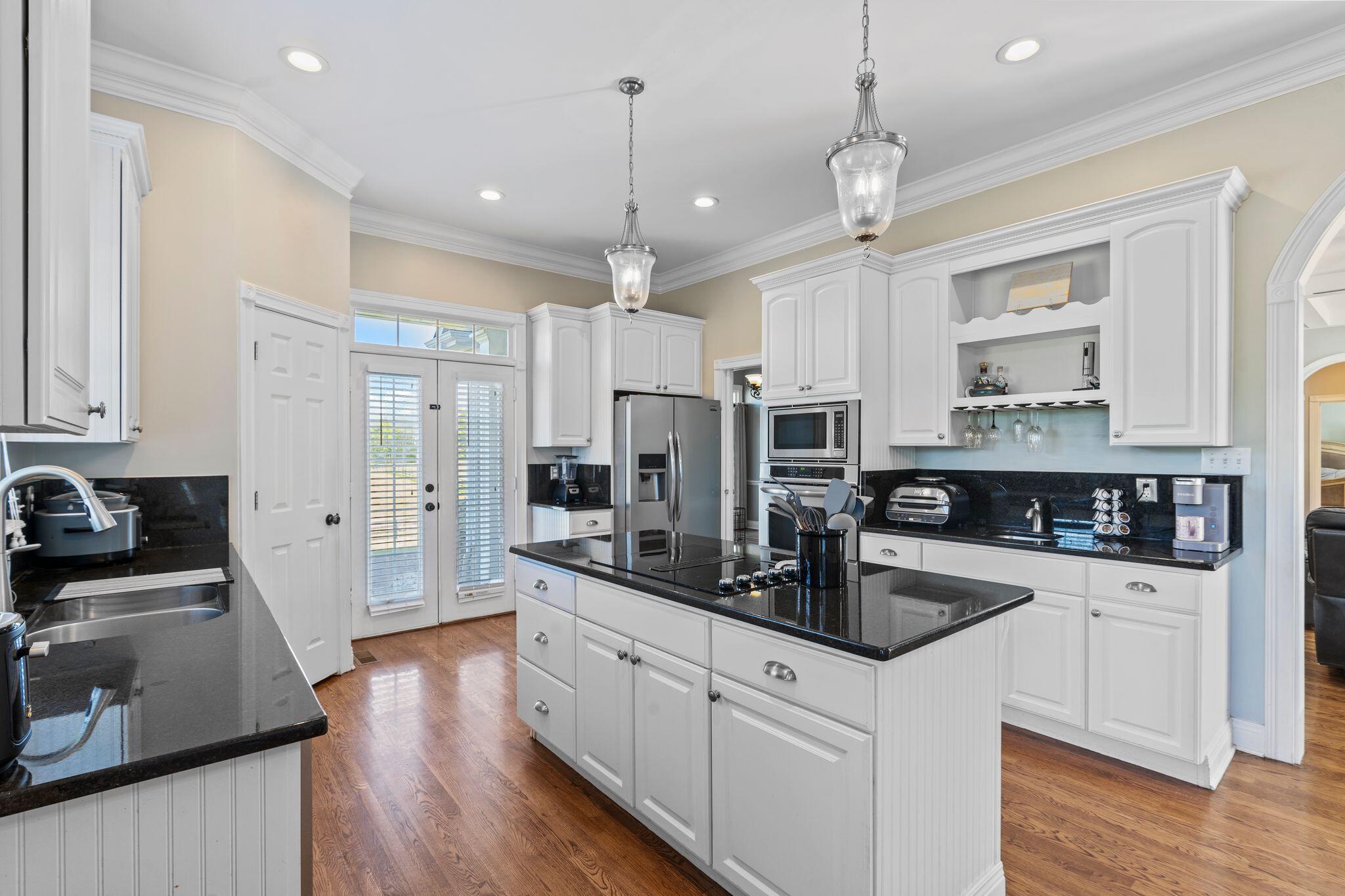 221 Creekwood Way