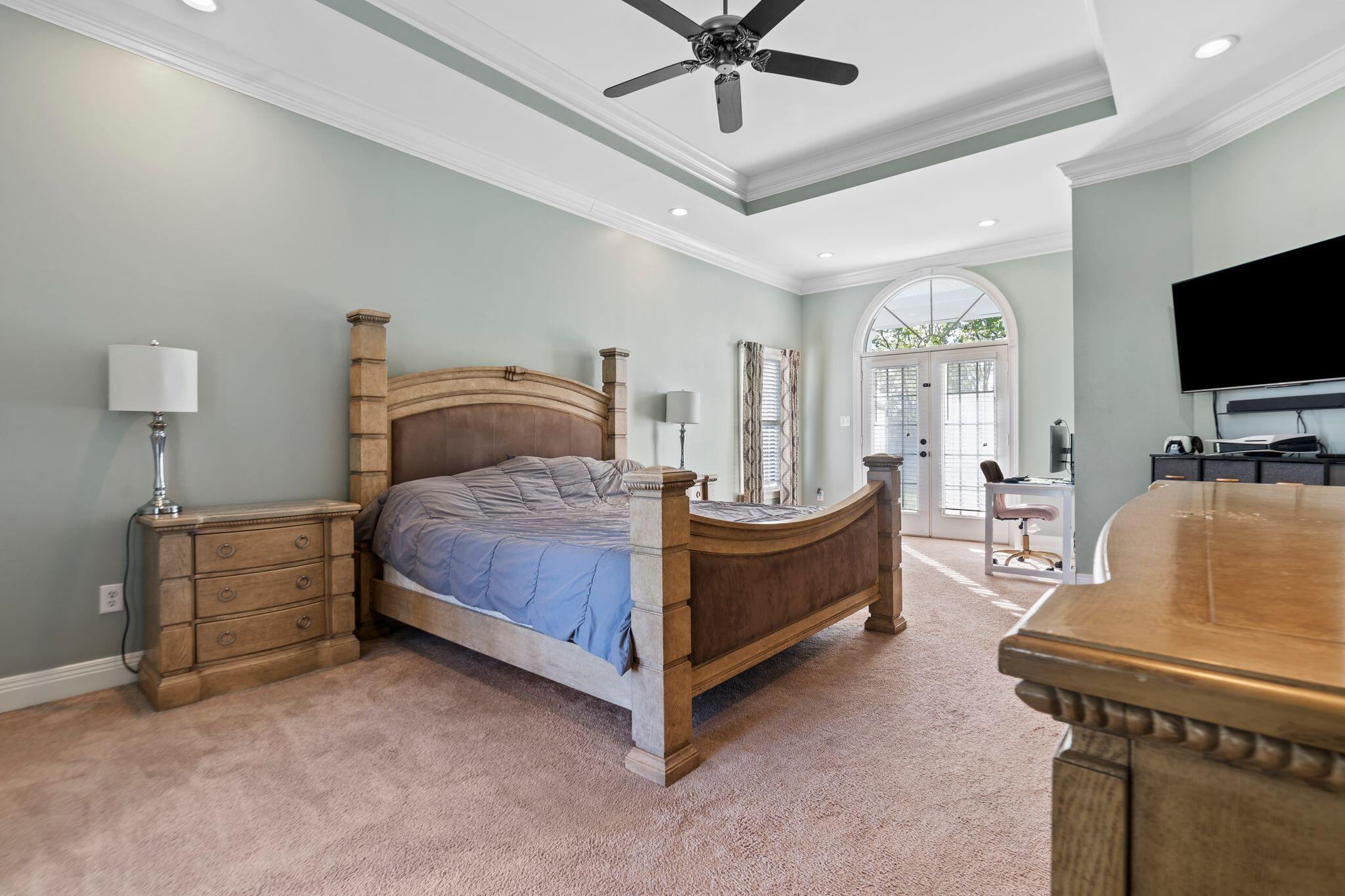 221 Creekwood Way