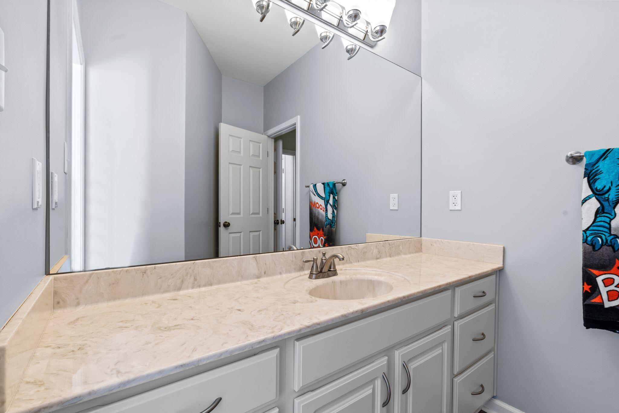 221 Creekwood Way