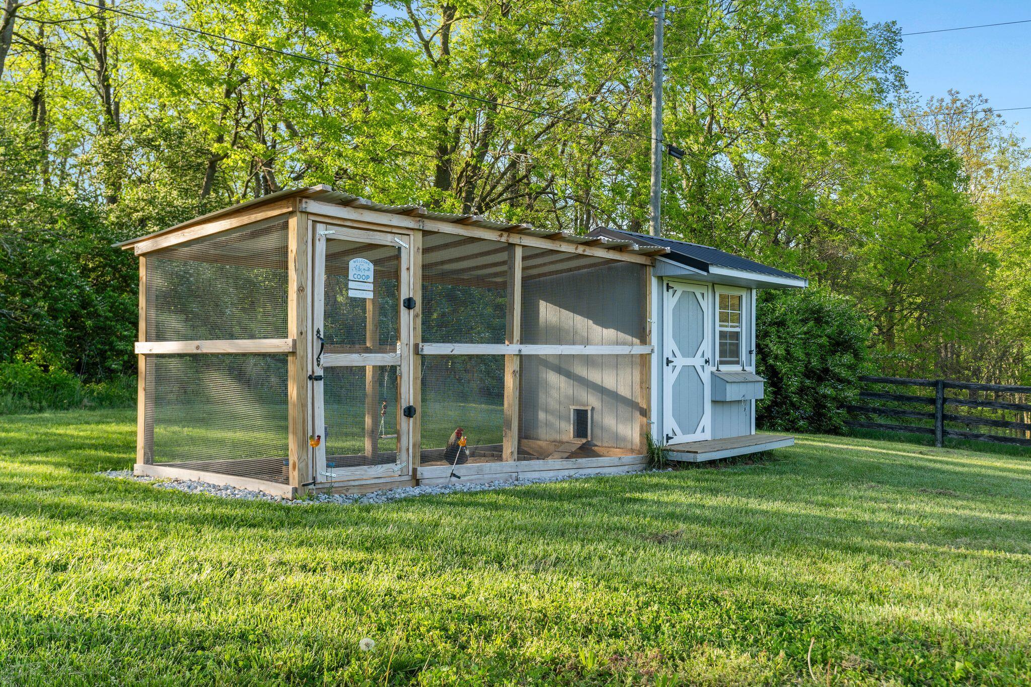 221 Creekwood Way