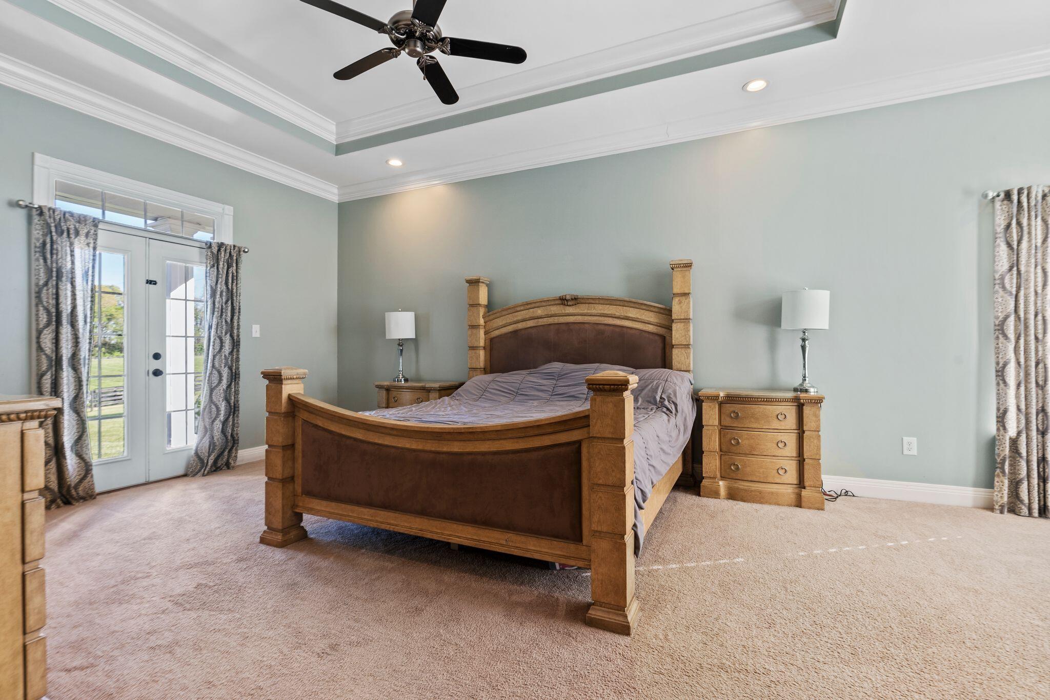 221 Creekwood Way