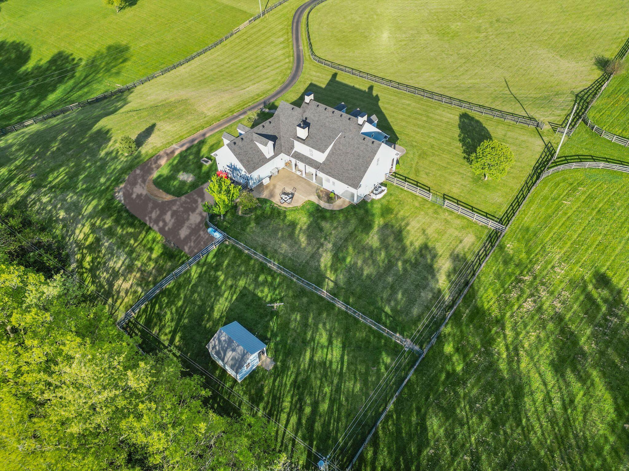 221 Creekwood Way