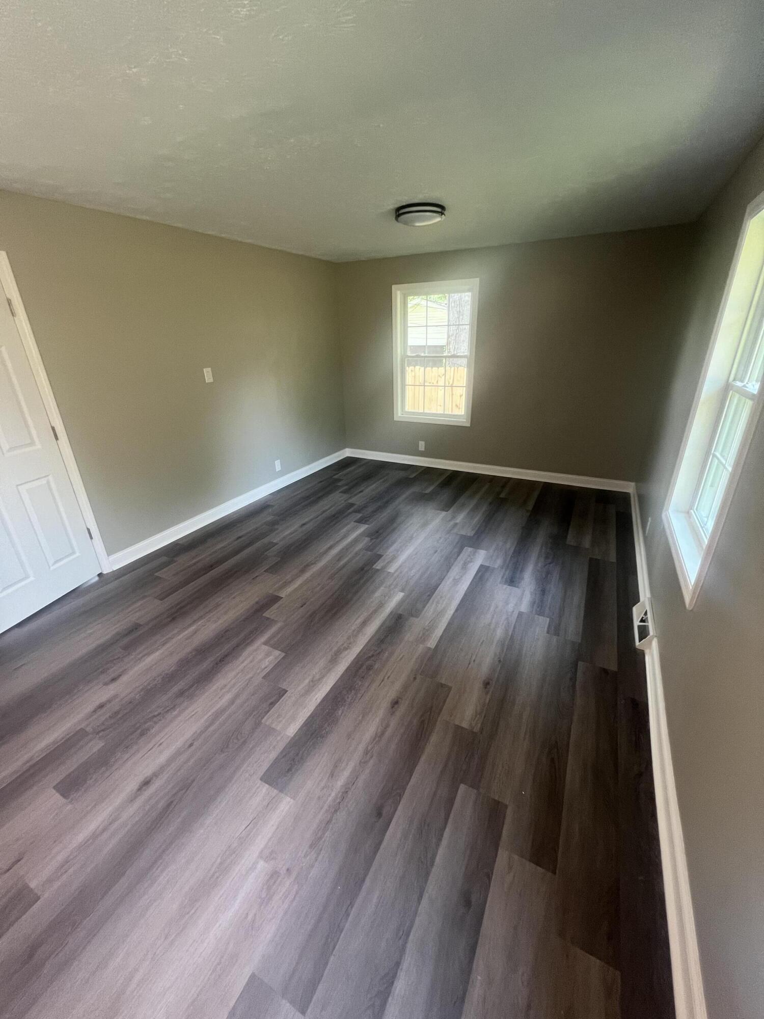 102 Maple Court