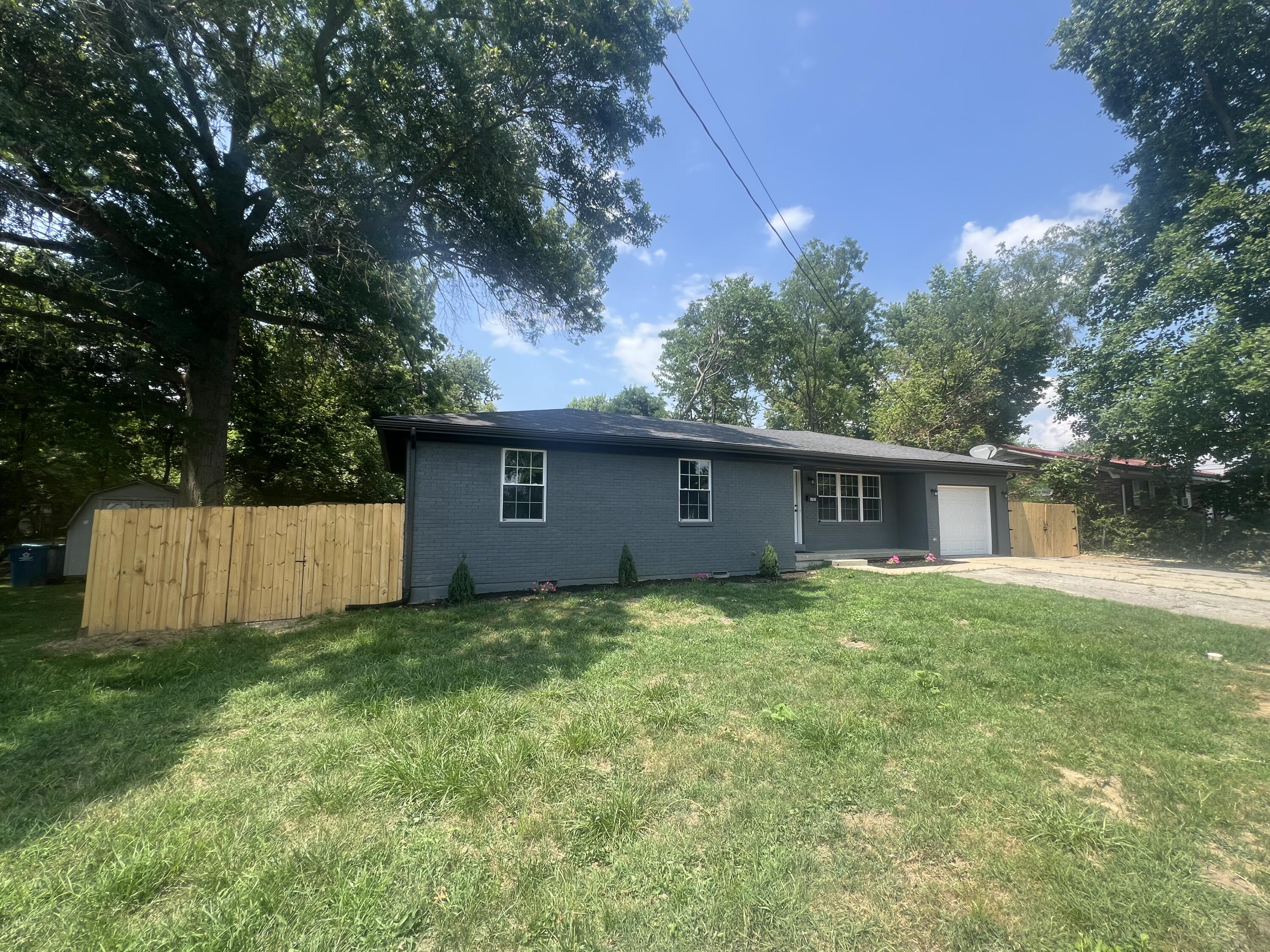102 Maple Court
