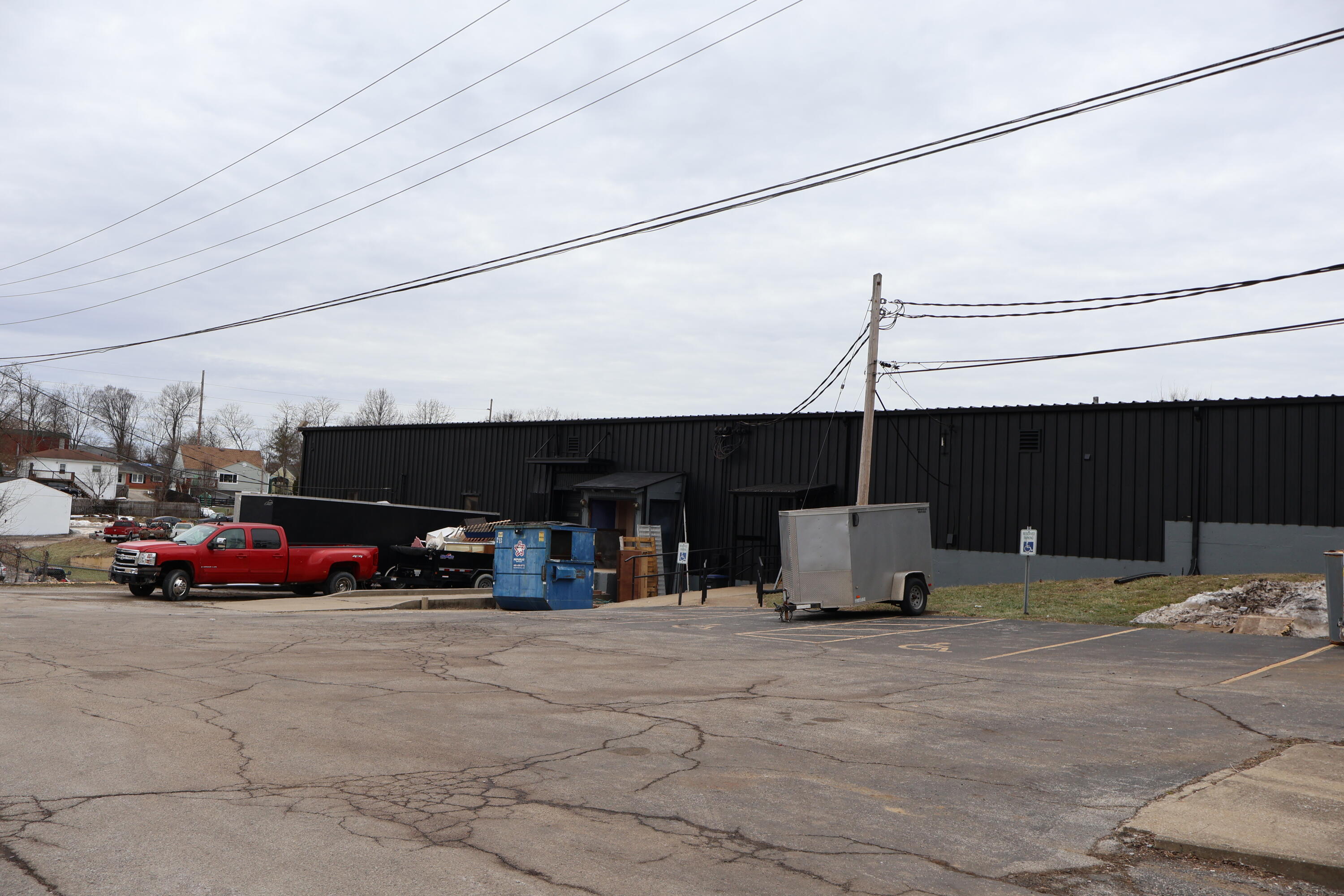 588-592 E Main Street