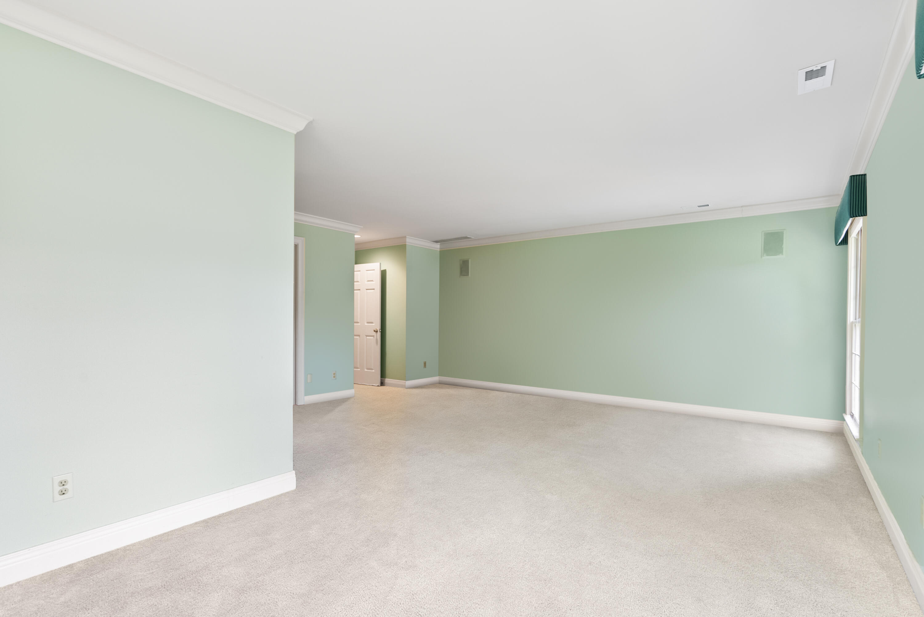 1209 Taborlake Cove