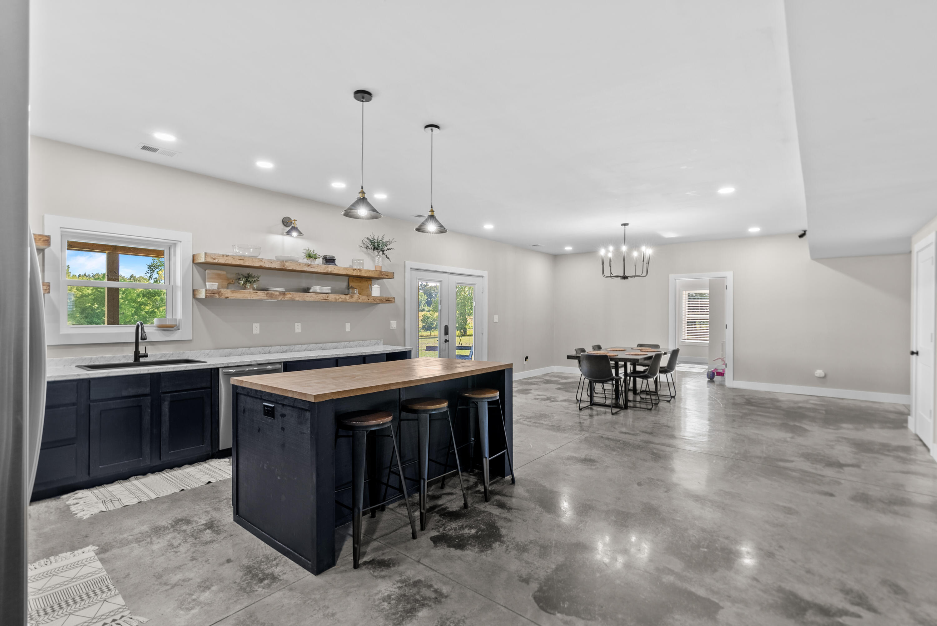 2910 Cooper Lane