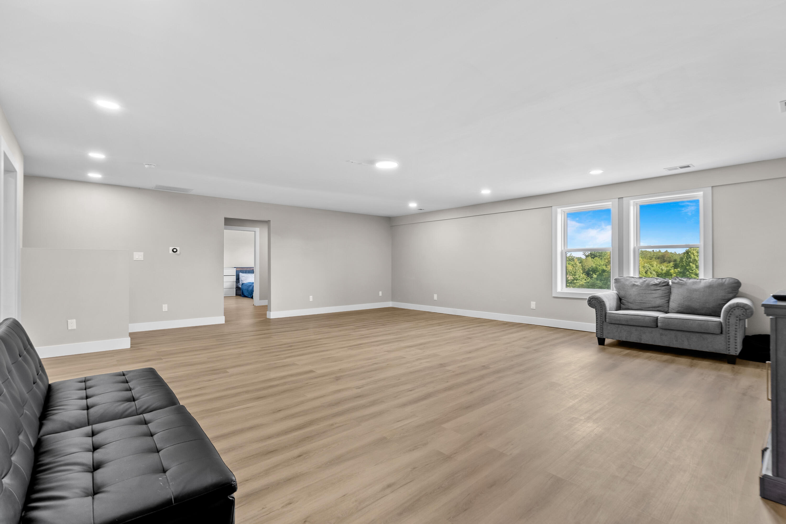2910 Cooper Lane