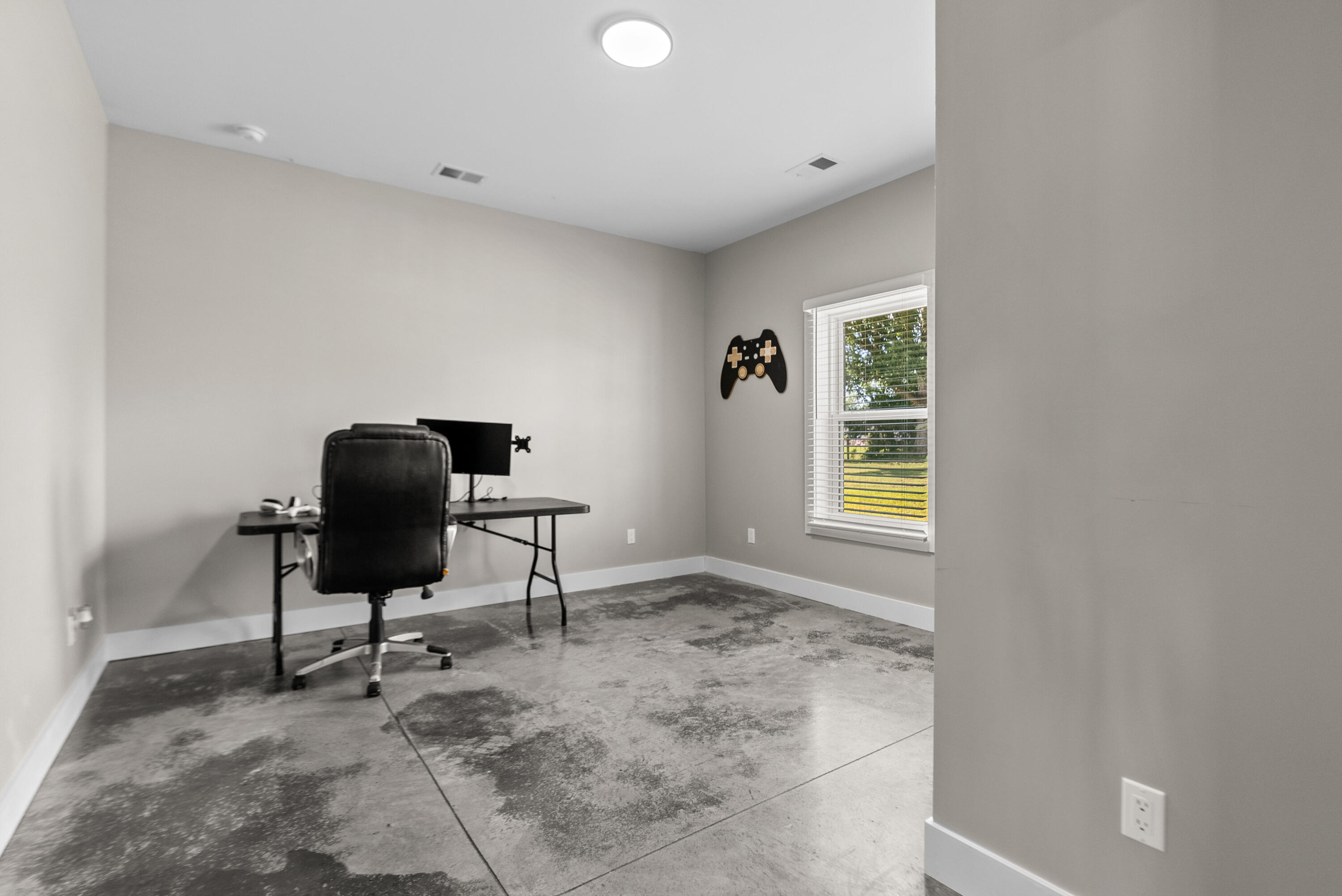 2910 Cooper Lane