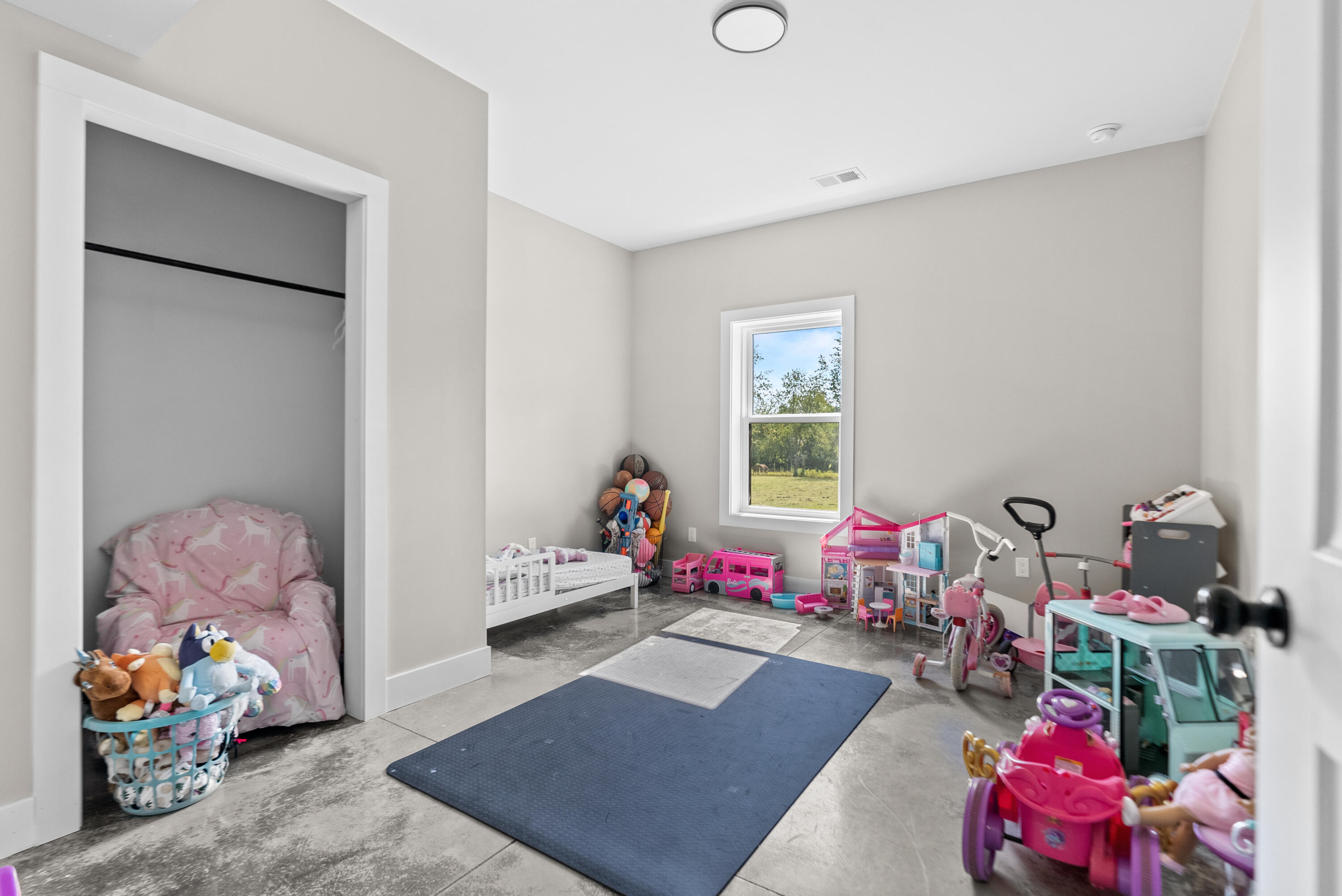 2910 Cooper Lane