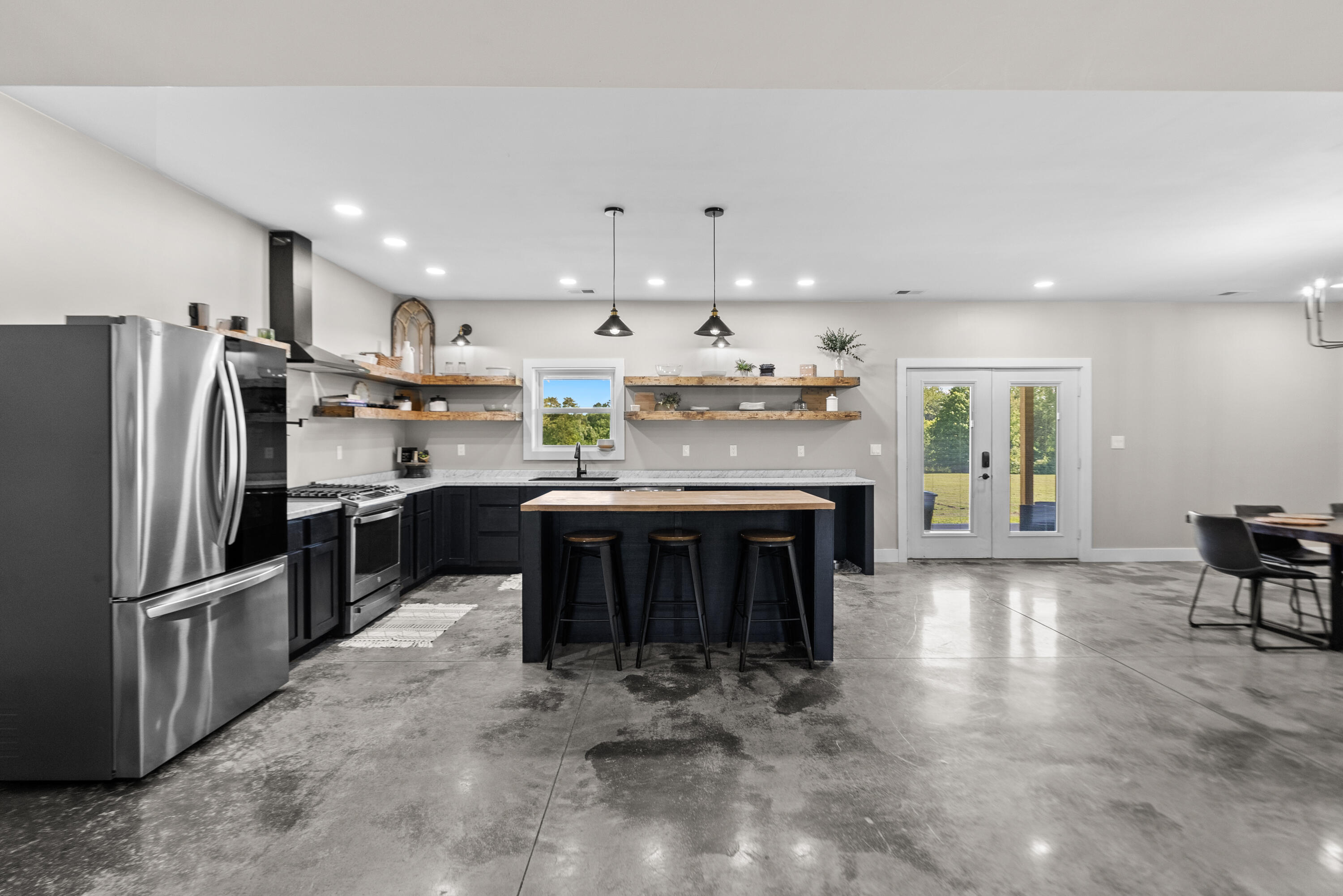 2910 Cooper Lane