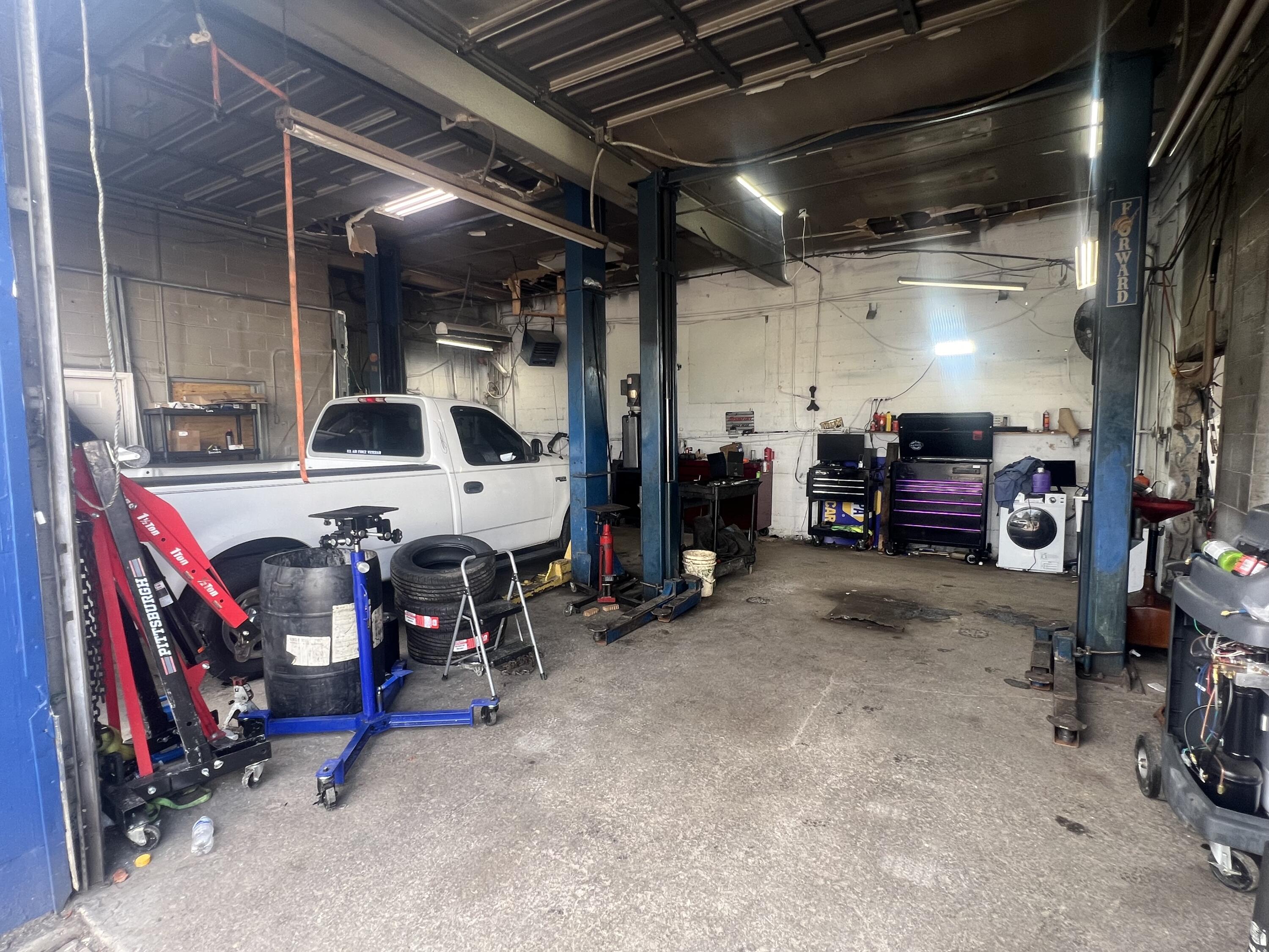 600 W Broadway Street