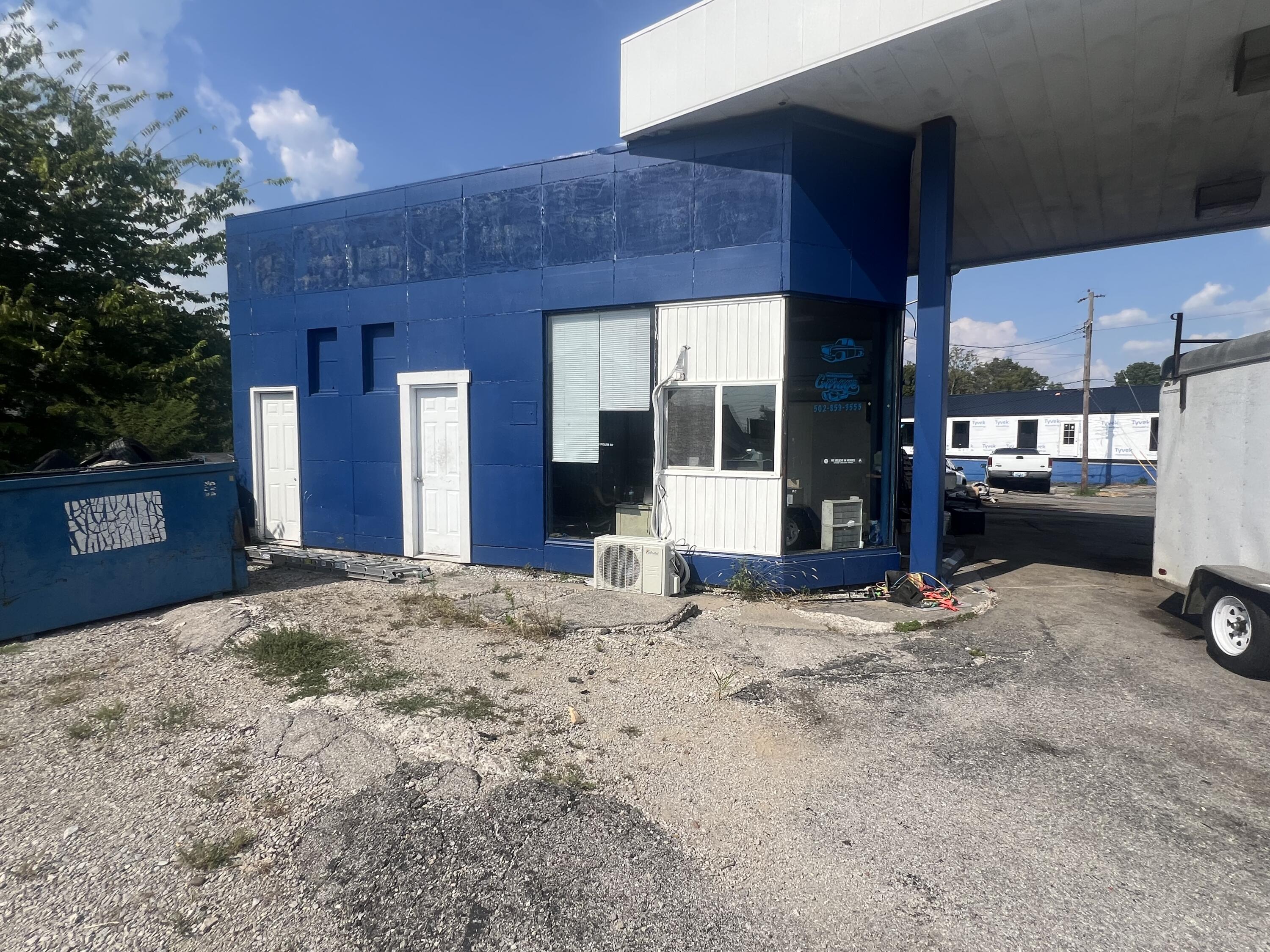 600 W Broadway Street